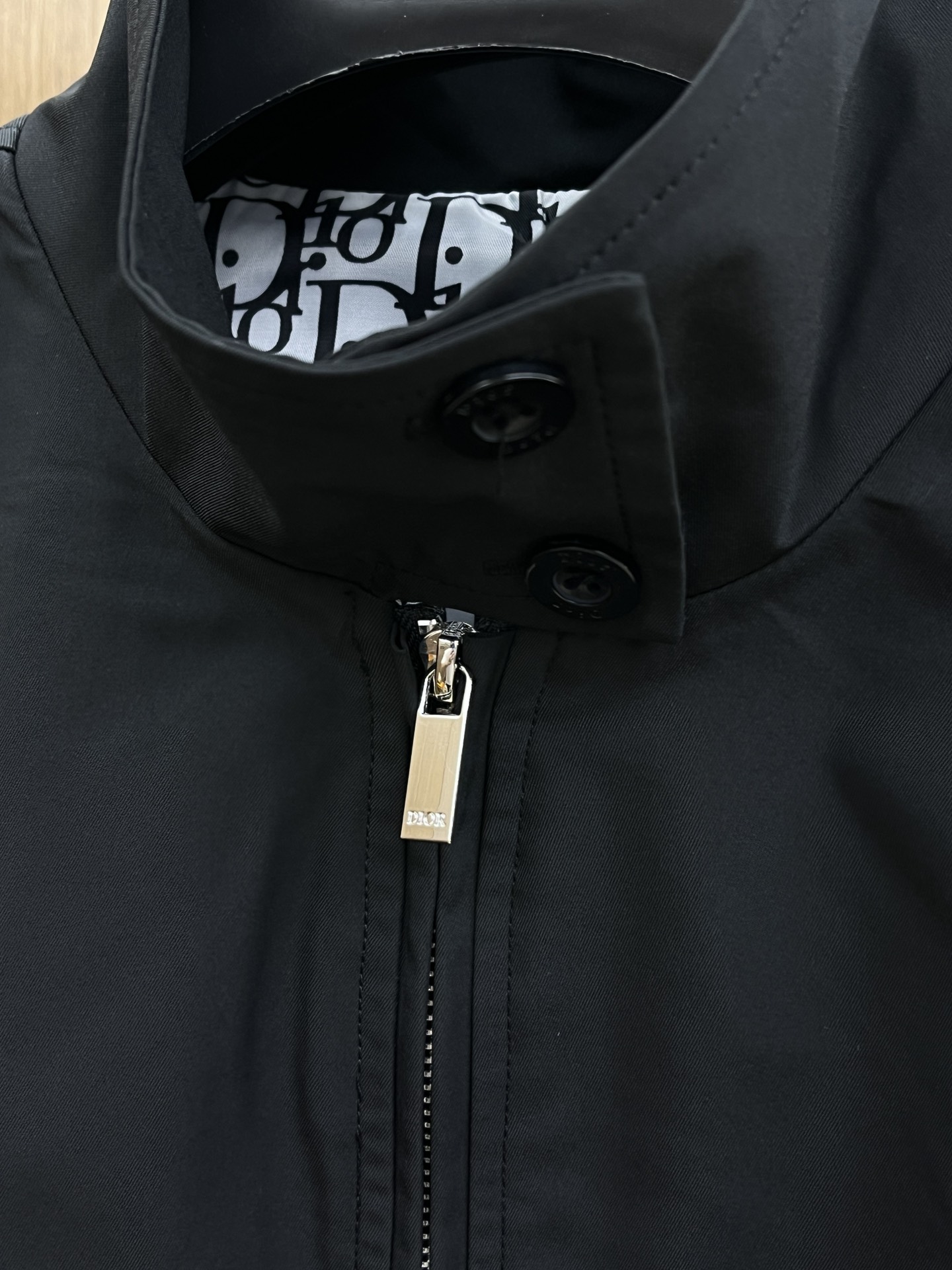 秋冬 CD 🔥FW秋季原单狠货 意大利进口面料时尚夹克风衣外套。欧洲专柜同步，上身更随意大方，专柜原版五