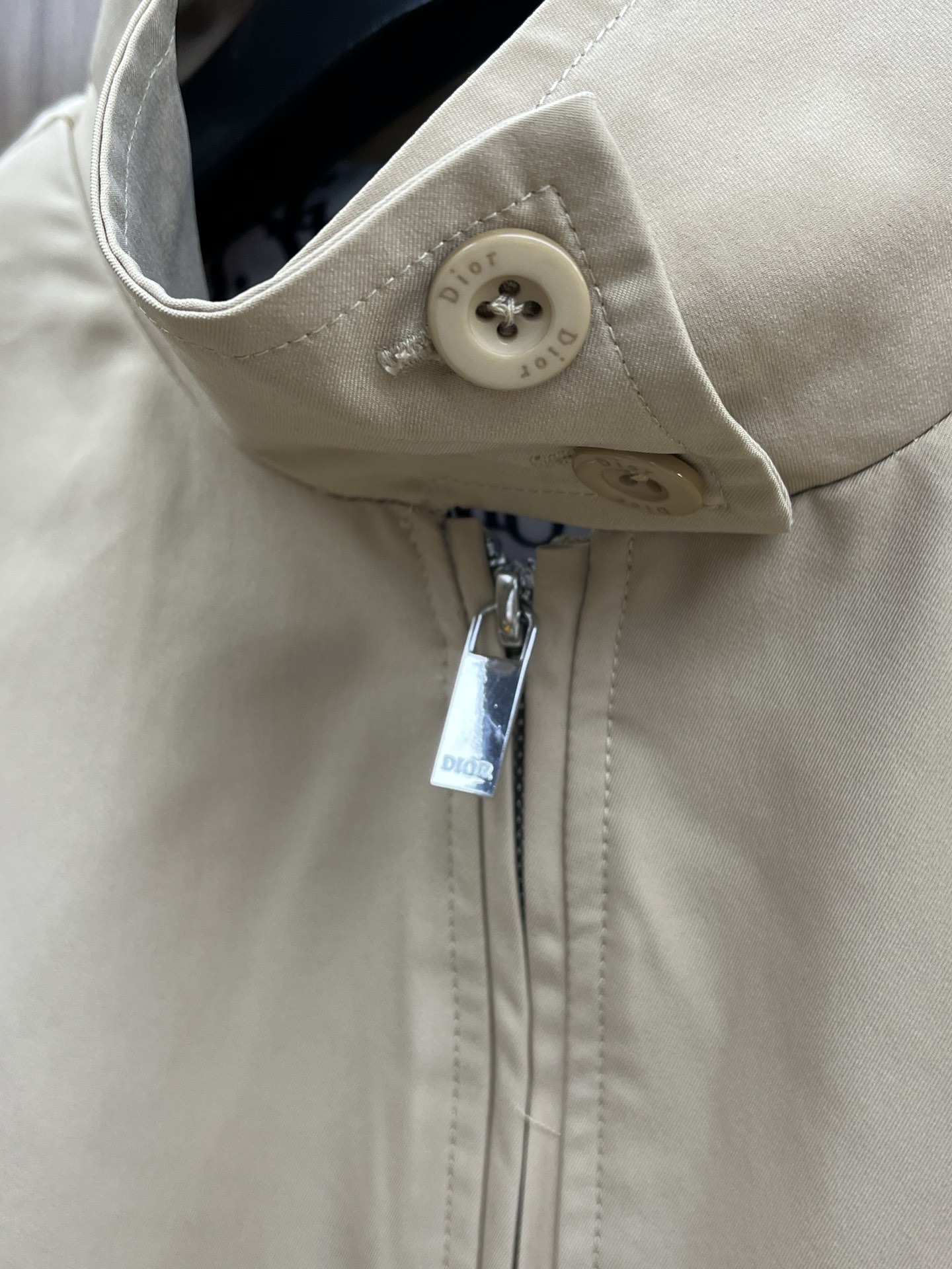 秋冬 CD 🔥FW秋季原单狠货 意大利进口面料时尚夹克风衣外套。欧洲专柜同步，上身更随意大方，专柜原版五