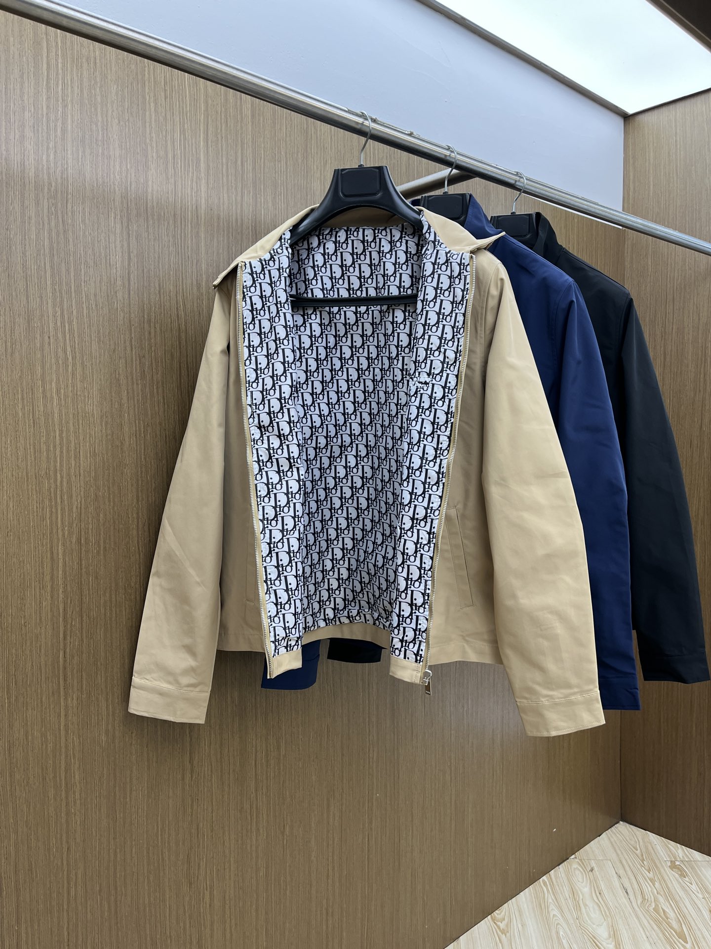 秋冬 CD 🔥FW秋季原单狠货 意大利进口面料时尚夹克风衣外套。欧洲专柜同步，上身更随意大方，专柜原版五