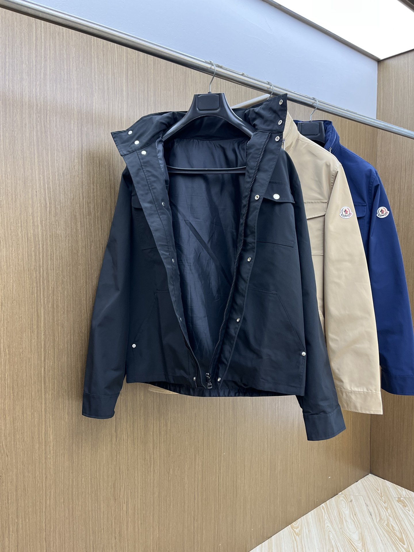 秋冬 Mon 🔥FW秋季原单狠货 意大利进口面料时尚夹克风衣外套。欧洲专柜同步，上身更随意大方，专柜原版