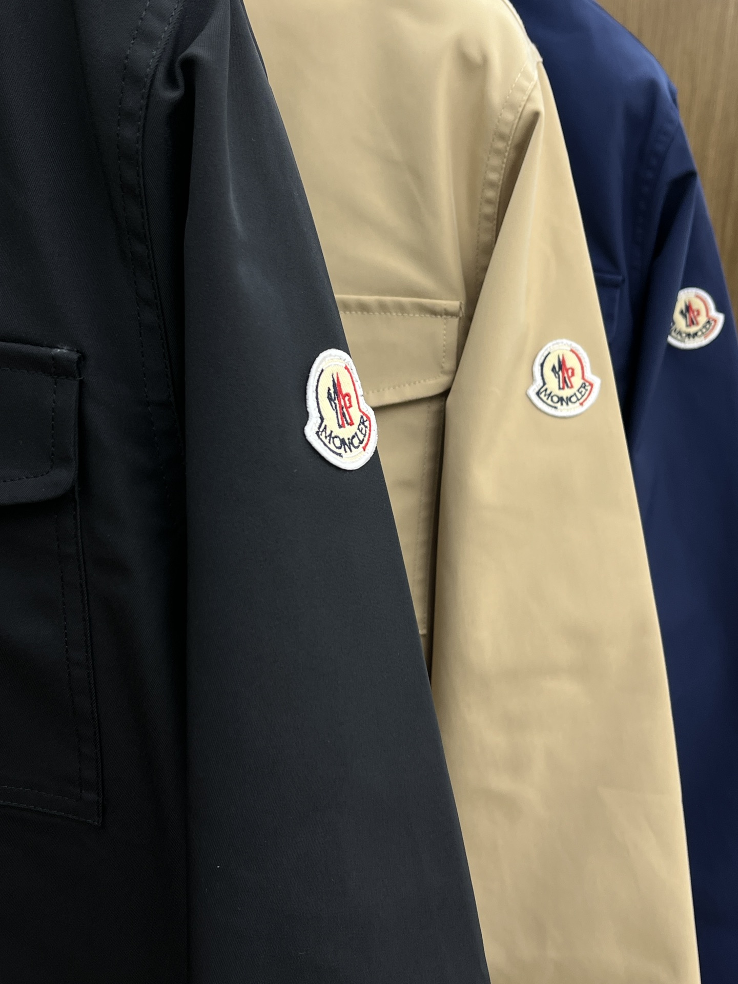 秋冬 Mon 🔥FW秋季原单狠货 意大利进口面料时尚夹克风衣外套。欧洲专柜同步，上身更随意大方，专柜原版