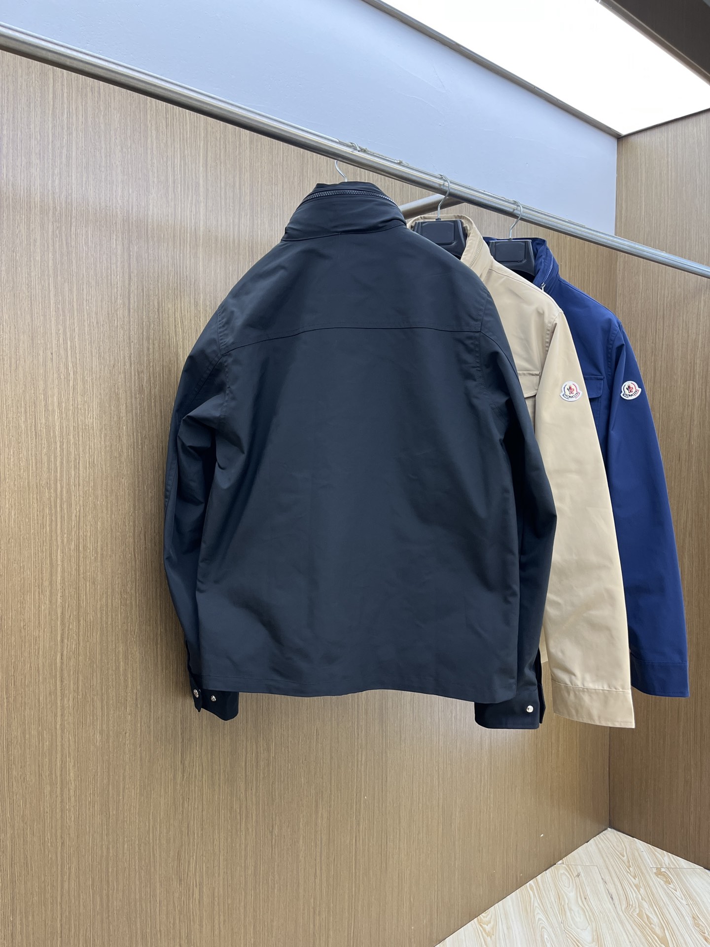 秋冬 Mon 🔥FW秋季原单狠货 意大利进口面料时尚夹克风衣外套。欧洲专柜同步，上身更随意大方，专柜原版