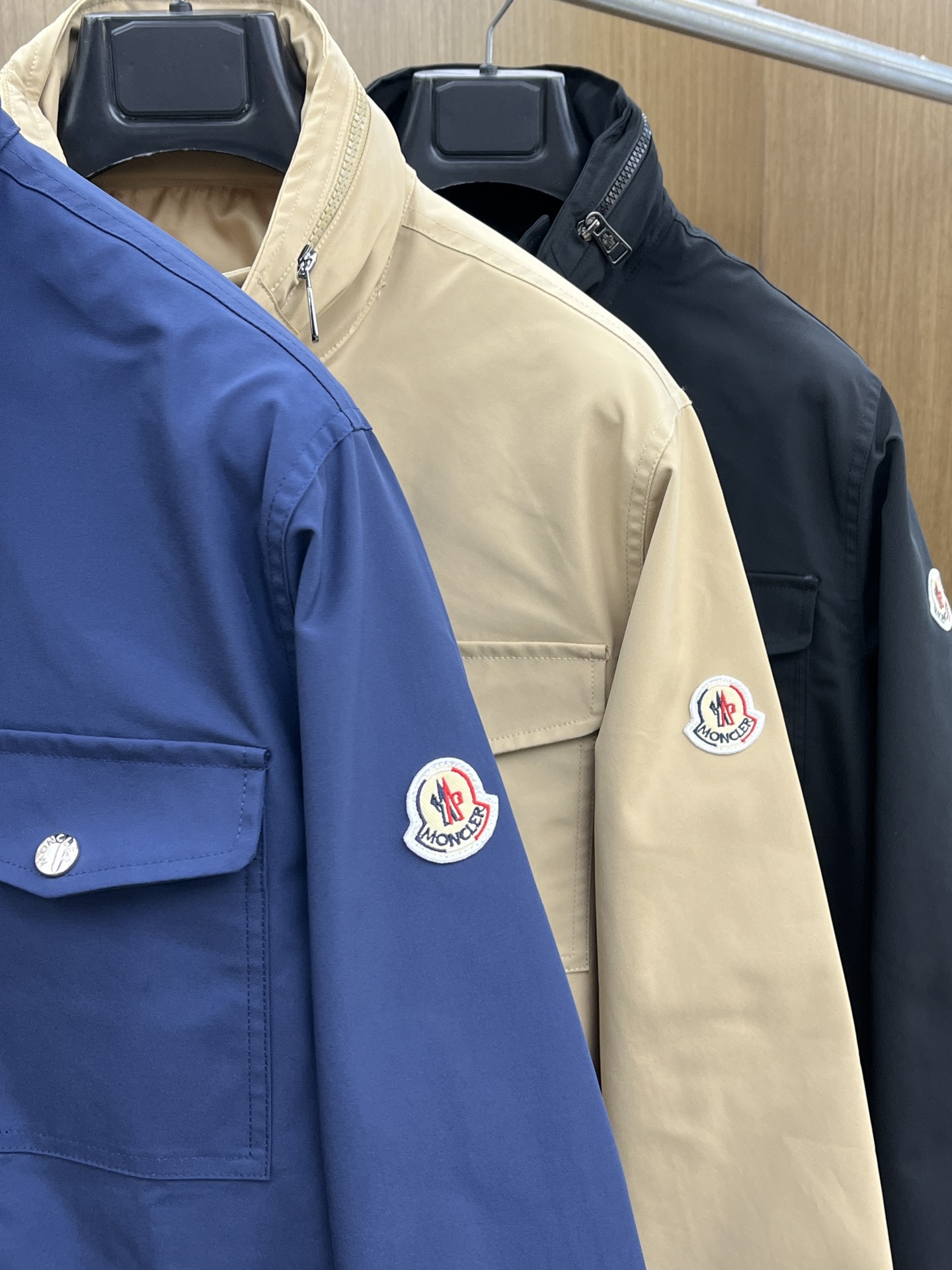 秋冬 Mon 🔥FW秋季原单狠货 意大利进口面料时尚夹克风衣外套。欧洲专柜同步，上身更随意大方，专柜原版