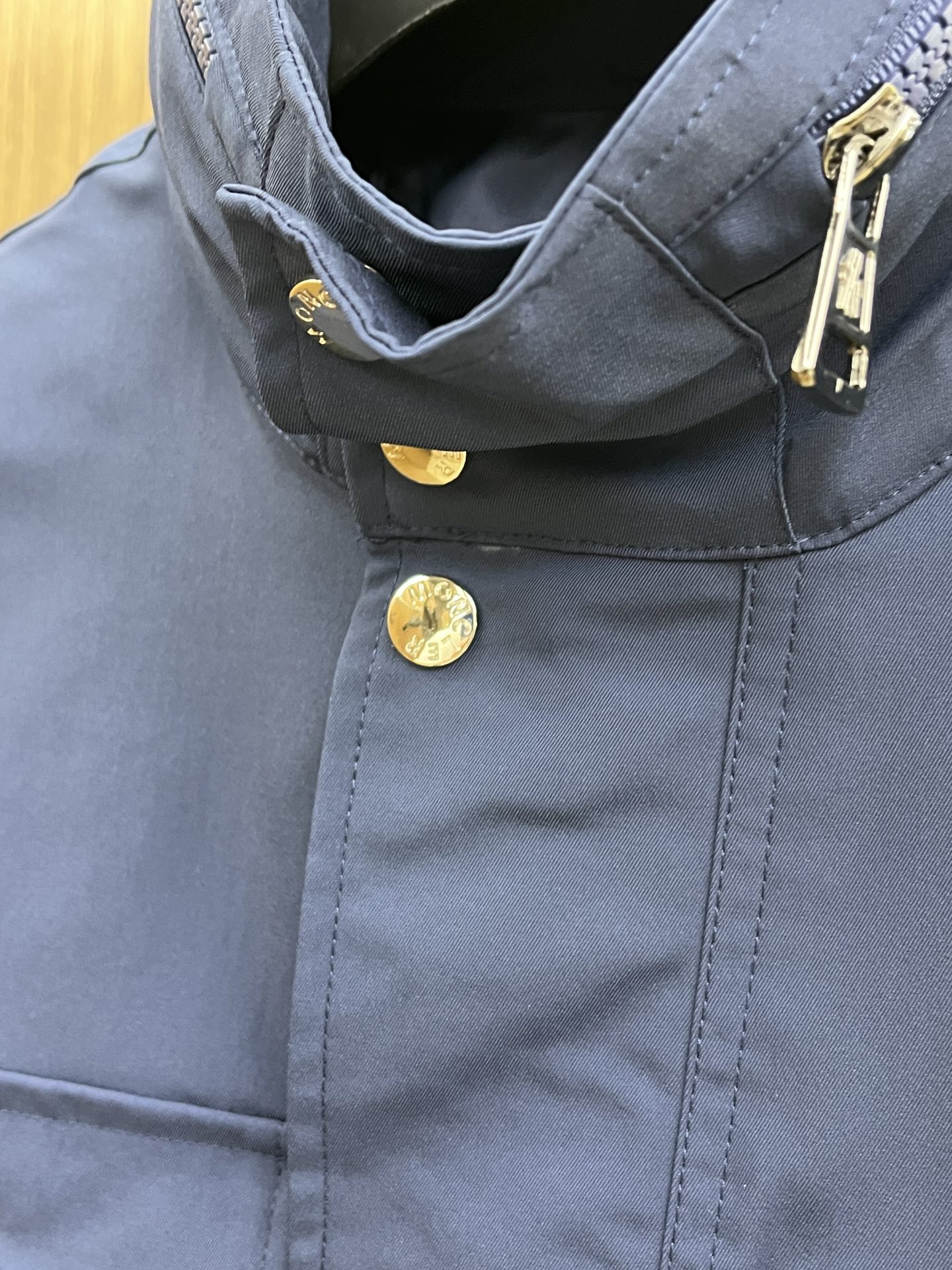 秋冬 Mon 🔥FW秋季原单狠货 意大利进口面料时尚夹克风衣外套。欧洲专柜同步，上身更随意大方，专柜原版