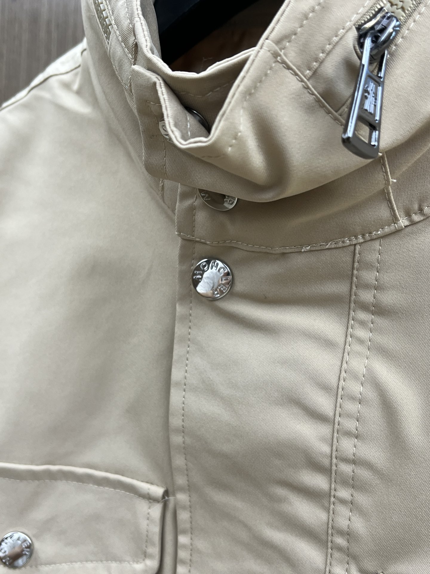 秋冬 Mon 🔥FW秋季原单狠货 意大利进口面料时尚夹克风衣外套。欧洲专柜同步，上身更随意大方，专柜原版