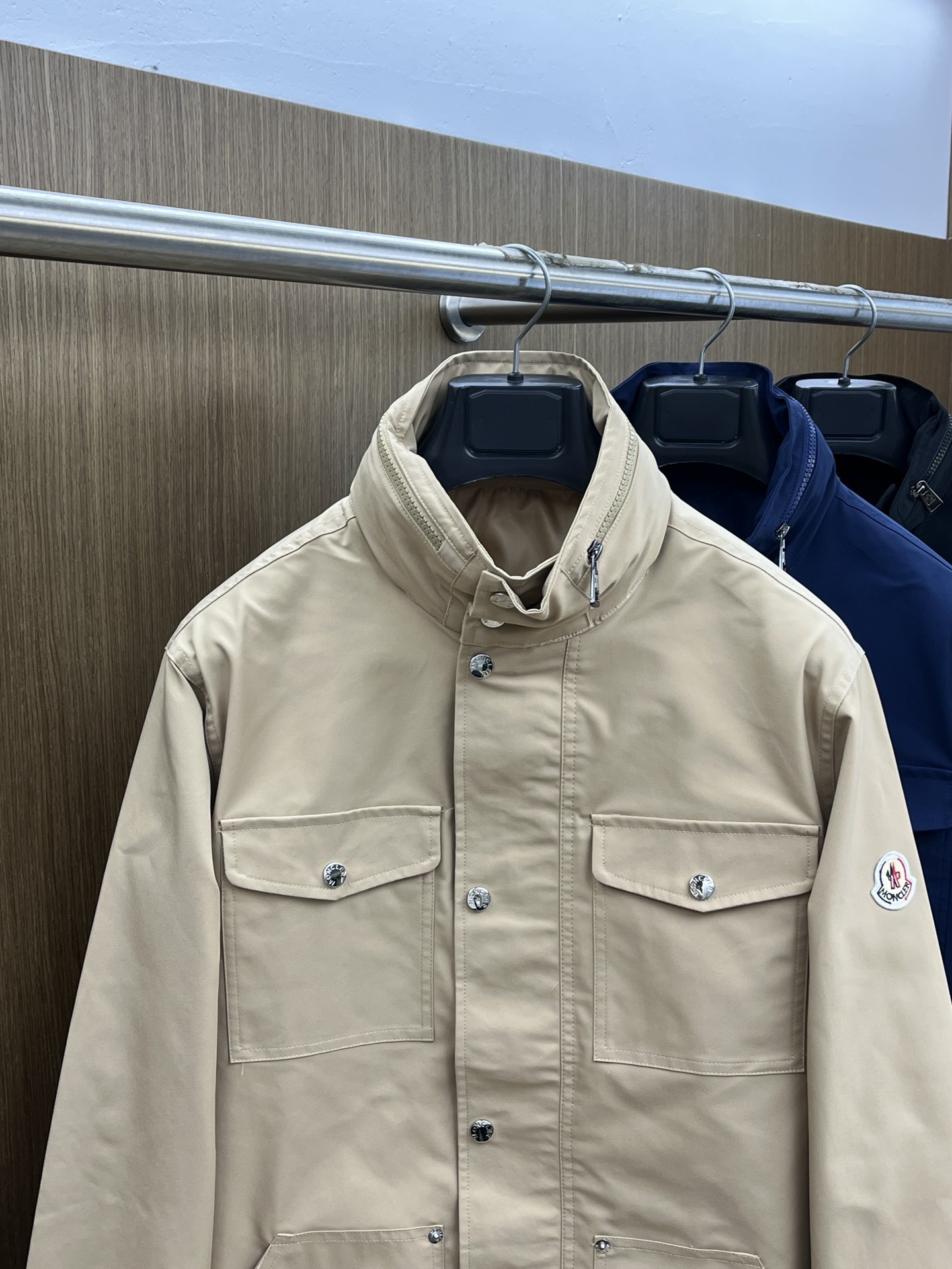 秋冬 Mon 🔥FW秋季原单狠货 意大利进口面料时尚夹克风衣外套。欧洲专柜同步，上身更随意大方，专柜原版