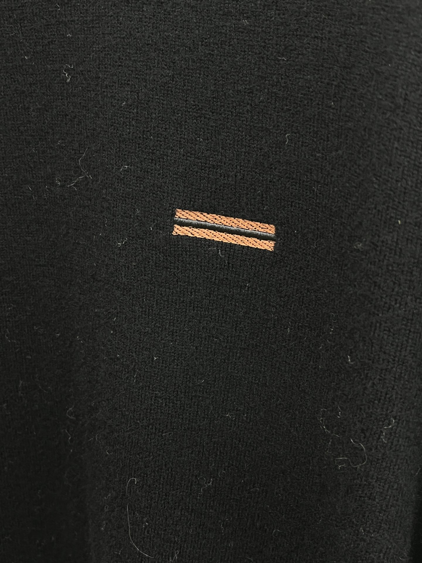 ZZ 秋冬新品贸易公司渠道稀出，领先官网发售！基础款纯色针织衫单穿叠穿的好选择，修身显瘦的合身版型款式简