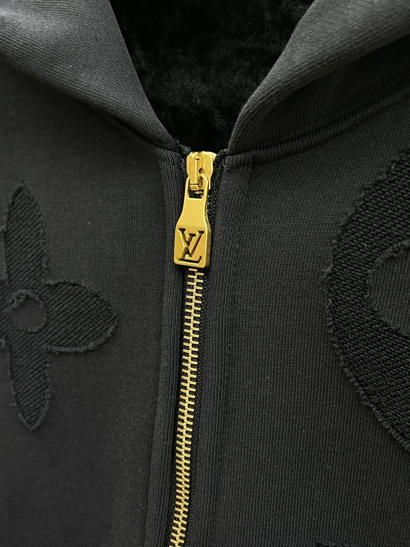 秋冬 LV🔥GW新款全身定制字母烧花毛巾绣拉链连帽夹克外套 内里加绒LV全身毛巾绣超高成本 定制爽滑面料