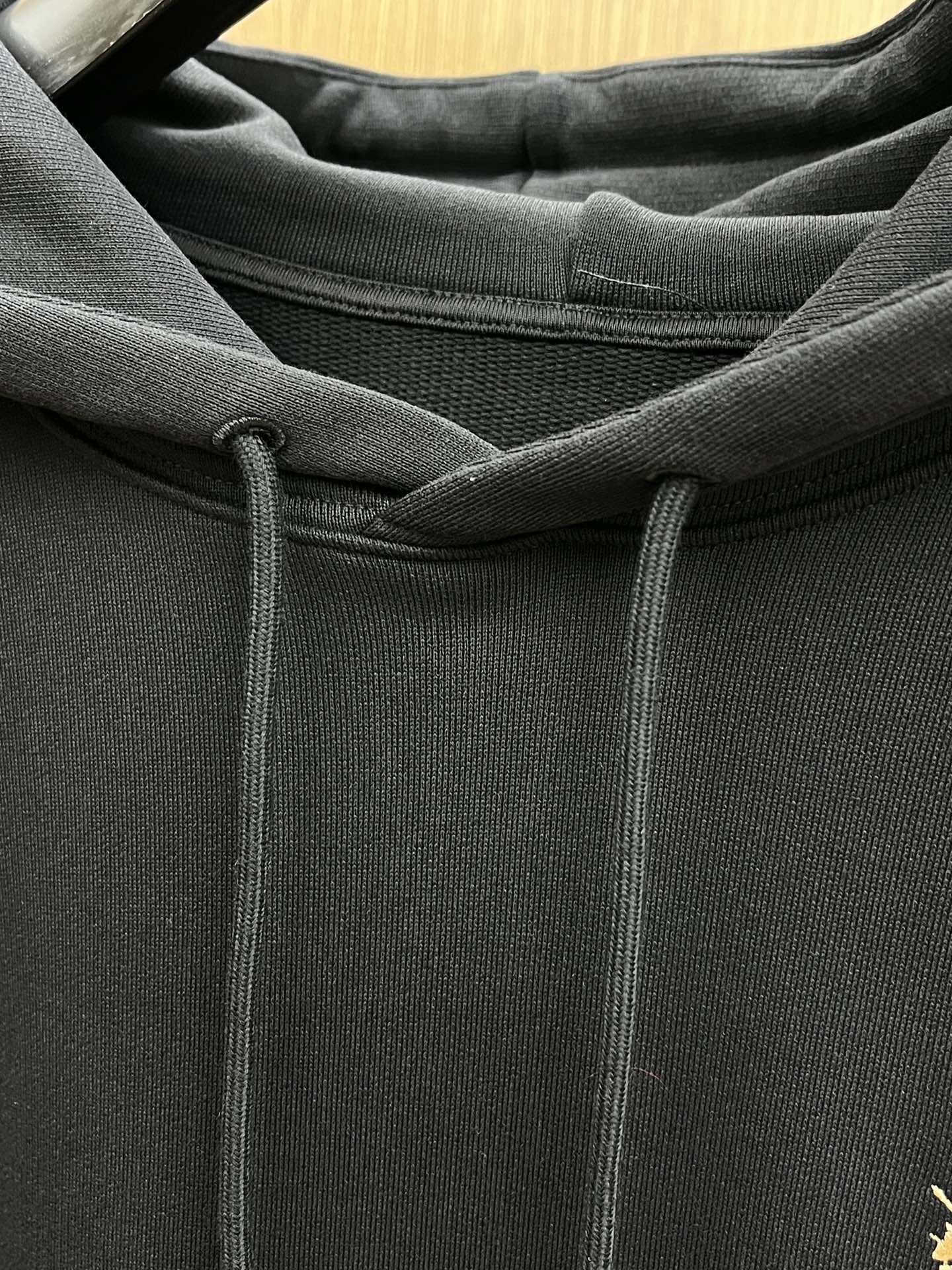 秋冬 BBR 🔥GW最新款帽衫BBR标识刺绣细节棉卫衣。面料厚实质感好，穿着舒适亲肤，a60特别推荐系列