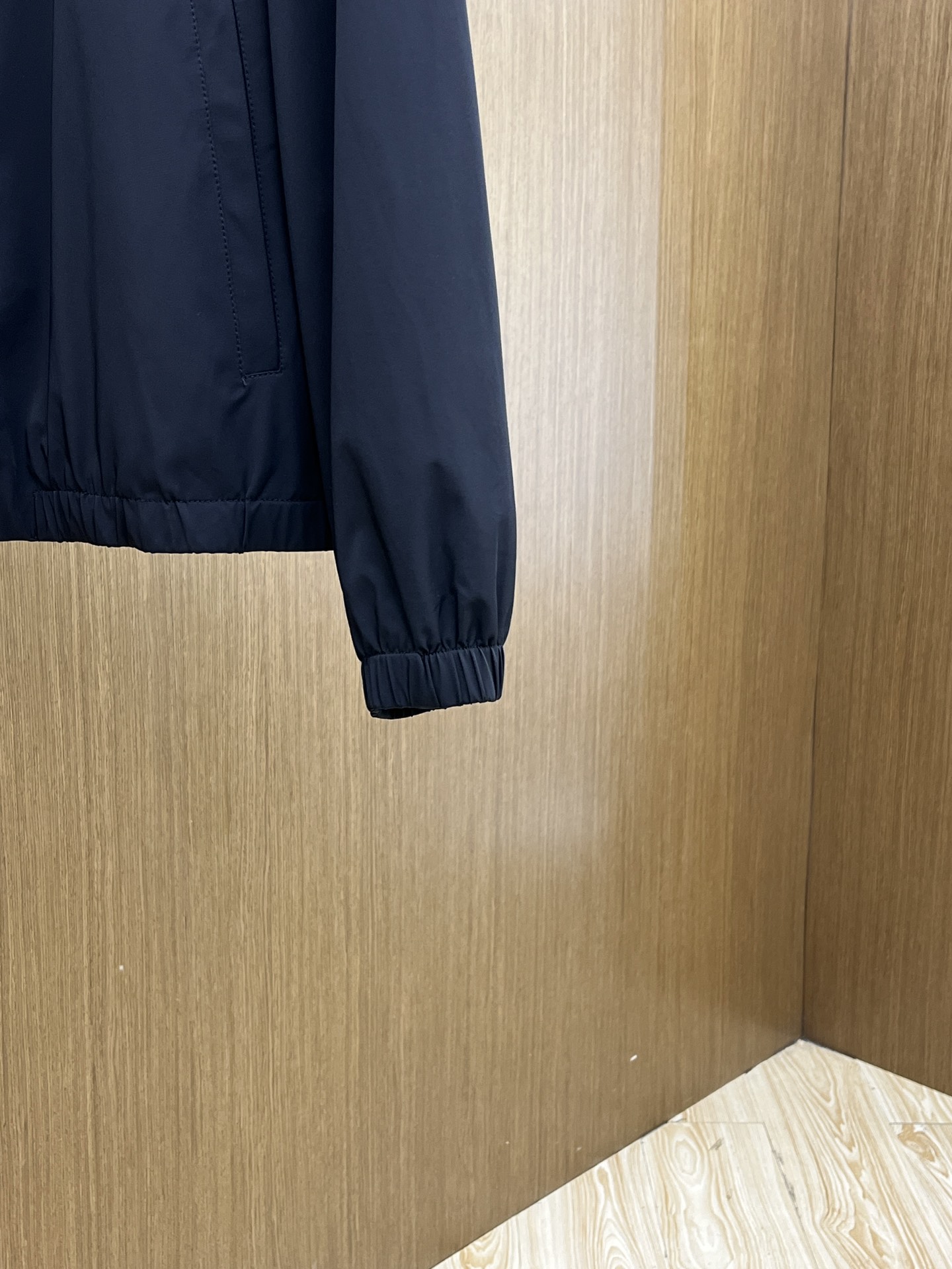 秋冬 PD🔥GW新品连帽夹克外套 品牌LOGO细节科技感、聚酯纤维面料 带弹力穿着舒适、简约时尚、a60