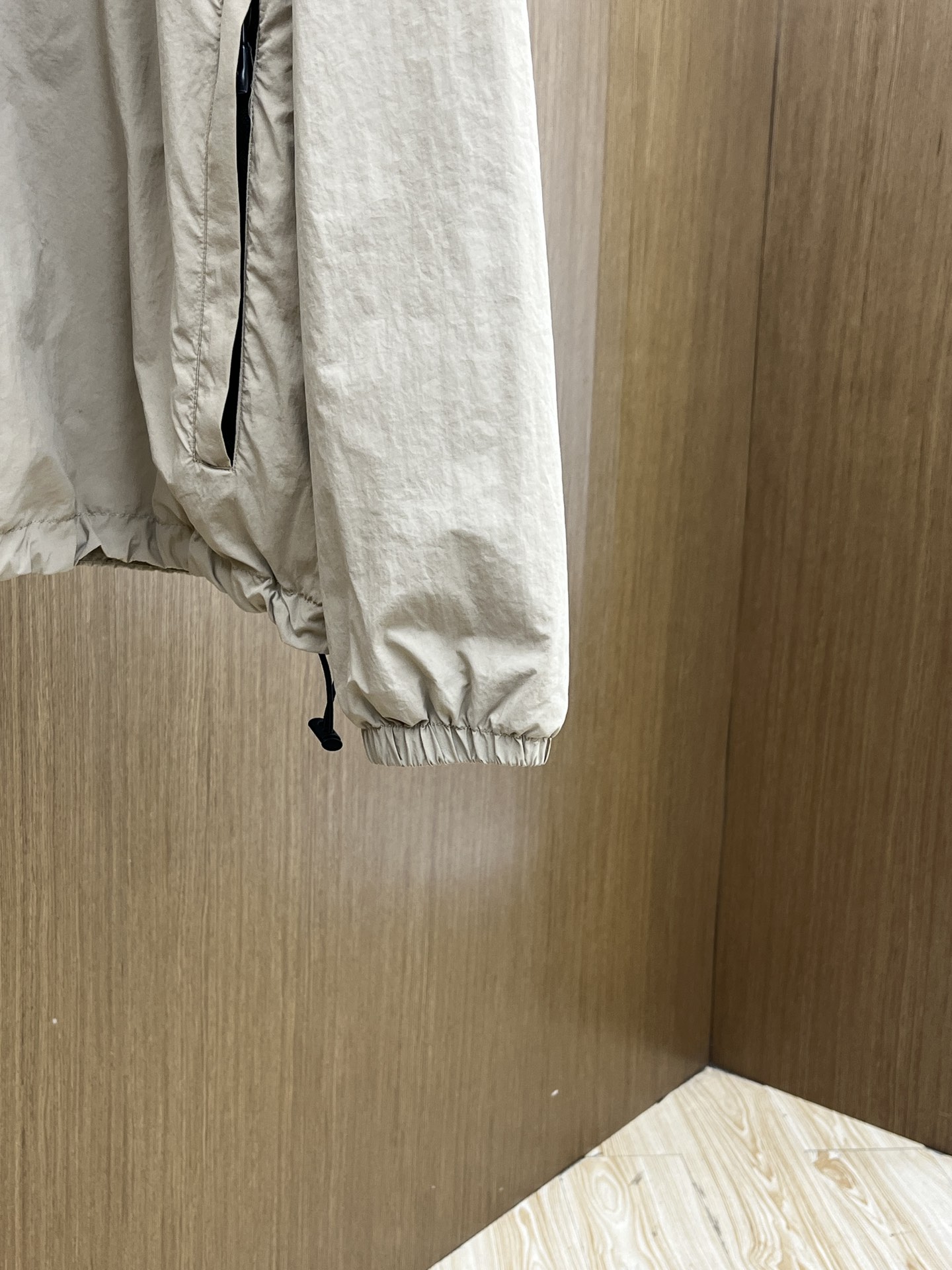 秋冬 BBR 🔥GW新品连帽夹克外套 品牌LOGO细节科技感、聚酯纤维面料 带弹力穿着舒适、简约时尚、a