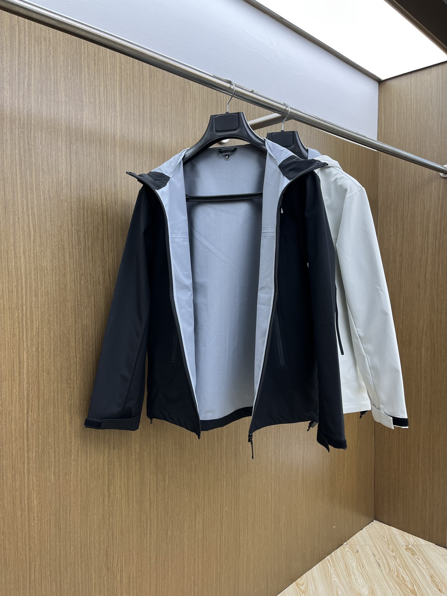 秋冬Arcteryx/始祖鸟 2025春秋新款软壳立领夹克冲锋衣外套这款GAMMALT夹克采用轻薄耐磨的