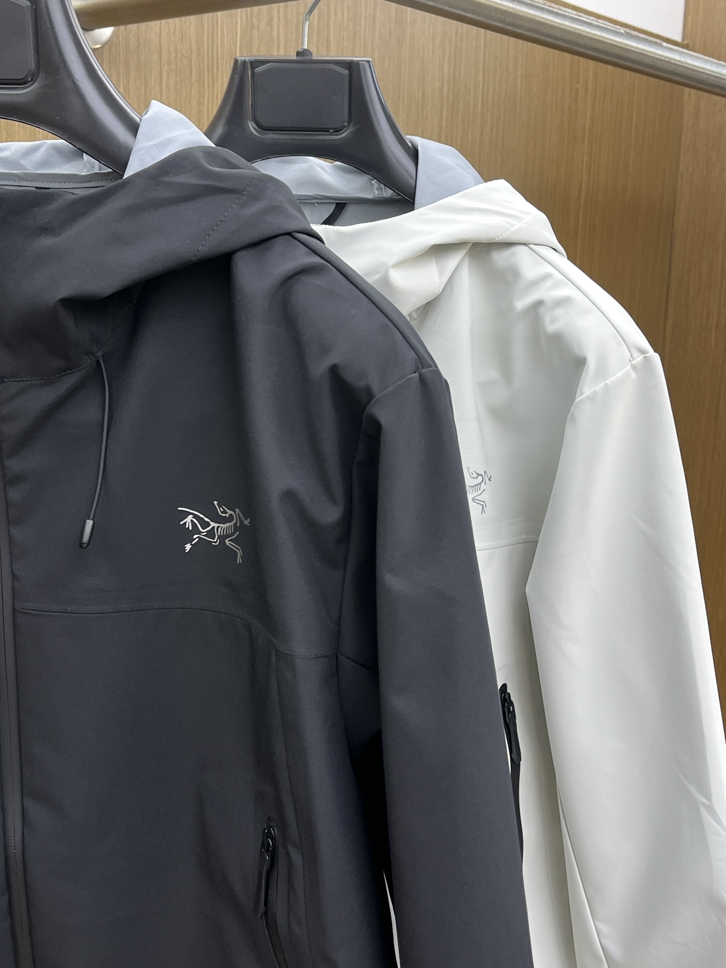秋冬Arcteryx/始祖鸟 2025春秋新款软壳立领夹克冲锋衣外套这款GAMMALT夹克采用轻薄耐磨的
