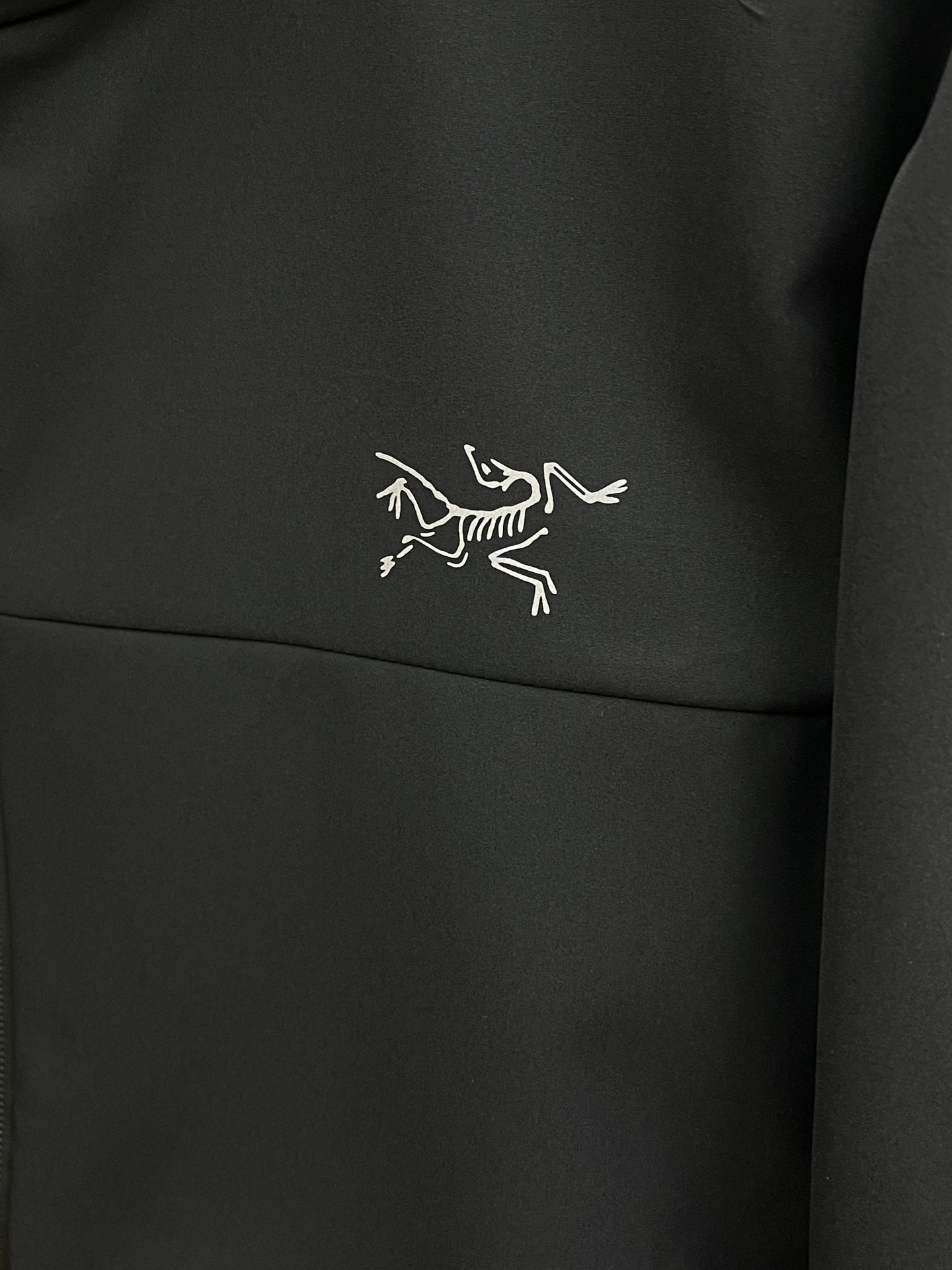 秋冬Arcteryx/始祖鸟 2025春秋新款软壳立领夹克冲锋衣外套这款GAMMALT夹克采用轻薄耐磨的