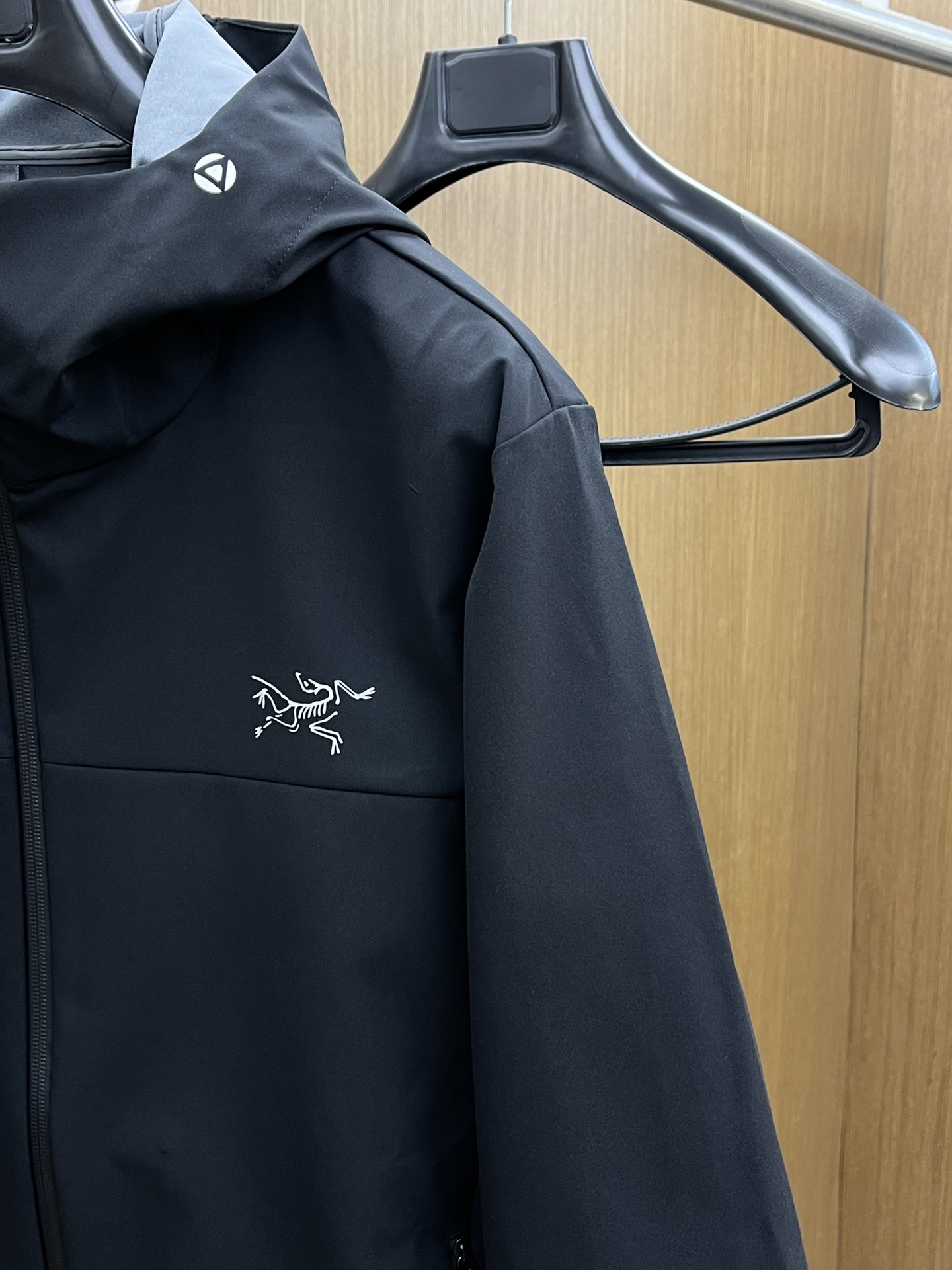 秋冬Arcteryx/始祖鸟 2025春秋新款软壳立领夹克冲锋衣外套这款GAMMALT夹克采用轻薄耐磨的