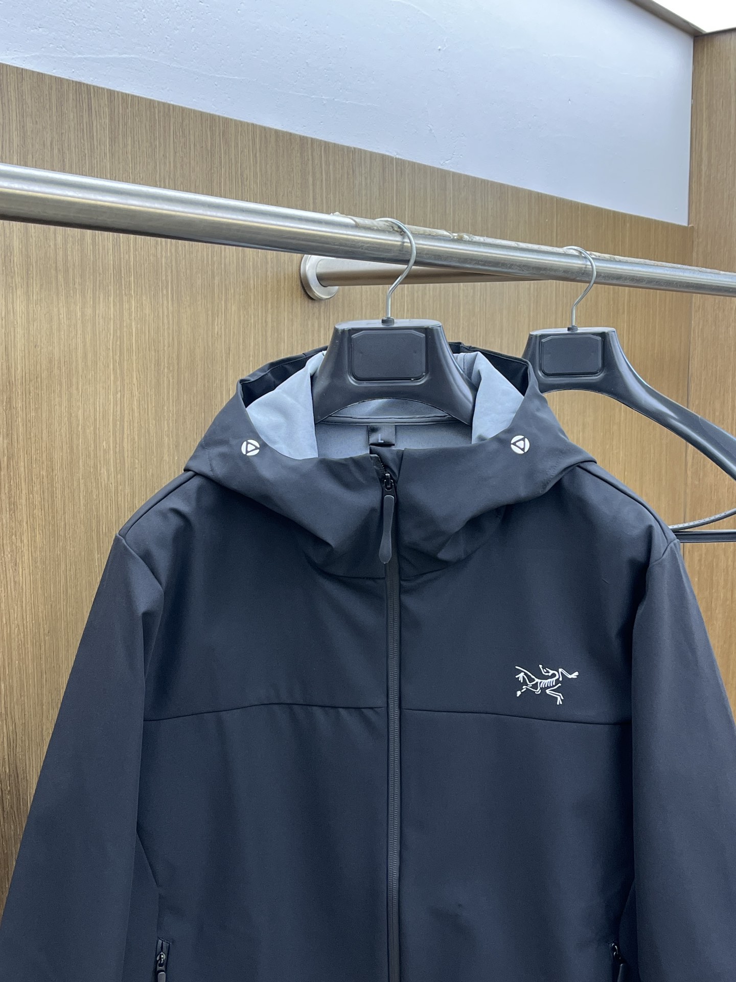 秋冬Arcteryx/始祖鸟 2025春秋新款软壳立领夹克冲锋衣外套这款GAMMALT夹克采用轻薄耐磨的