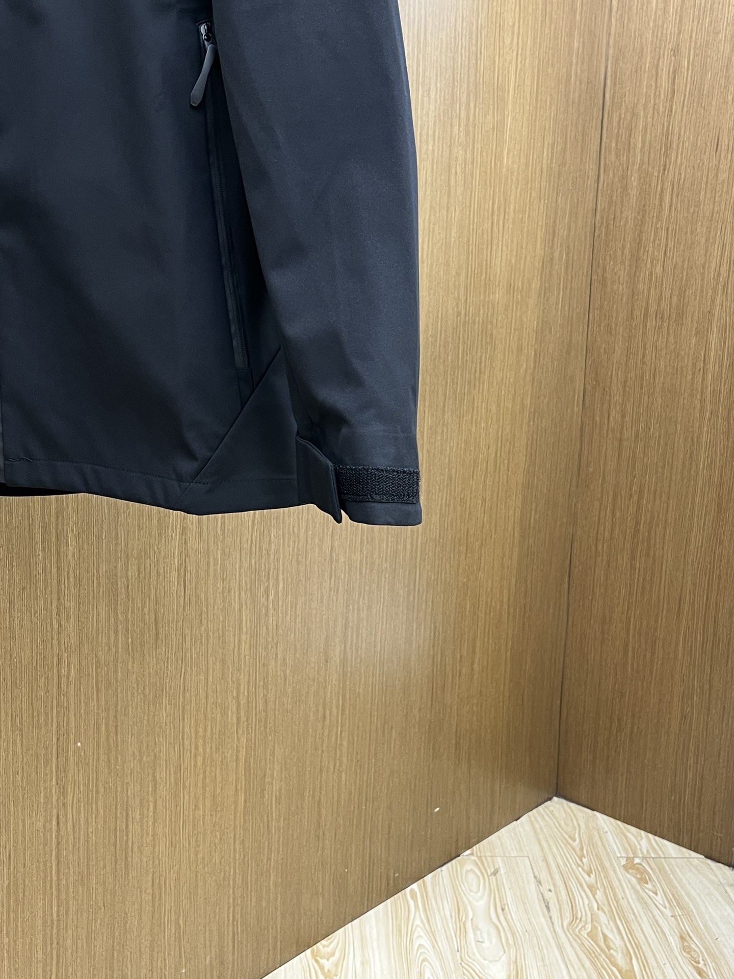 秋冬Arcteryx/始祖鸟 2025春秋新款软壳立领夹克冲锋衣外套这款GAMMALT夹克采用轻薄耐磨的