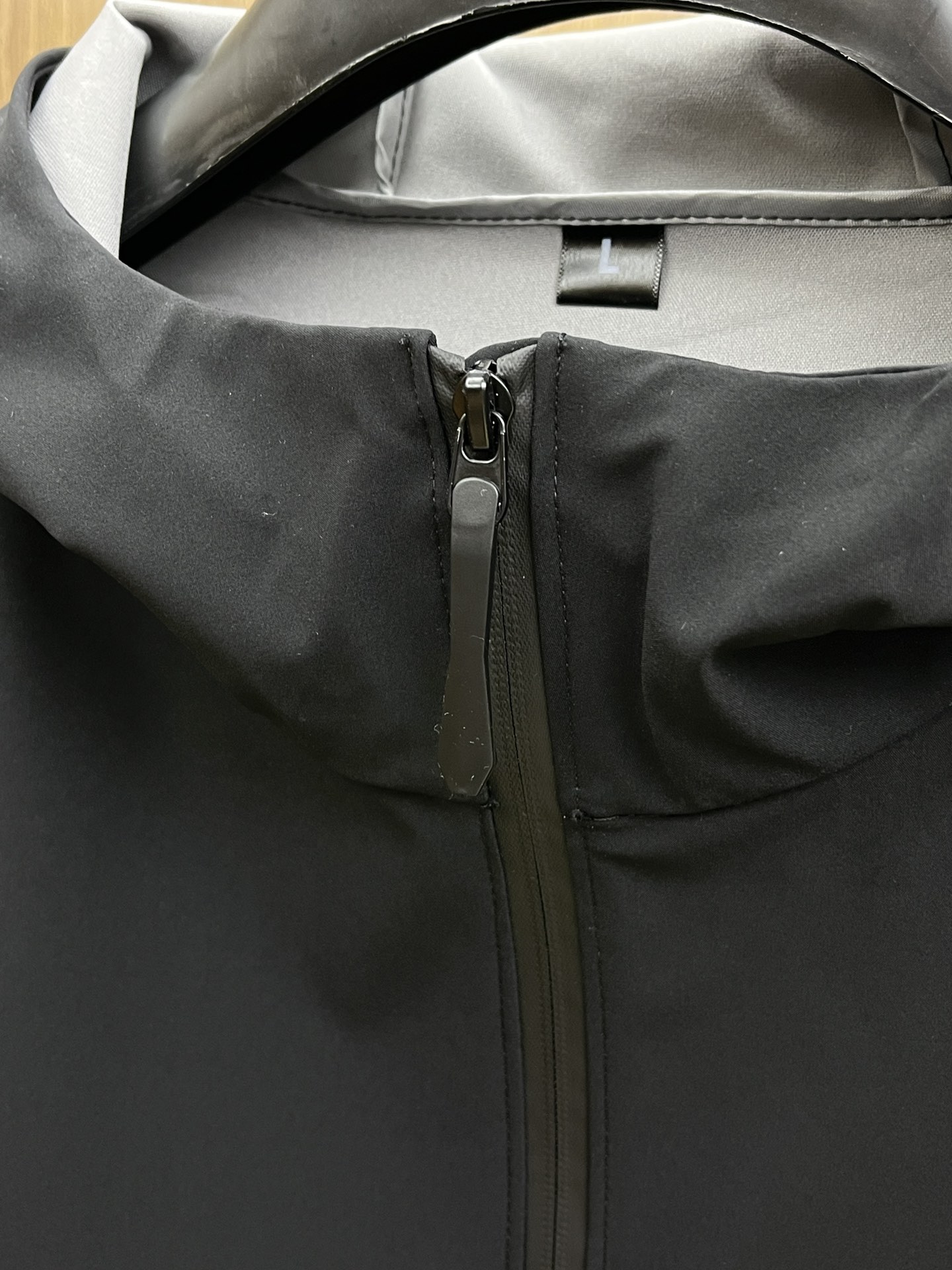 秋冬Arcteryx/始祖鸟 2025春秋新款软壳立领夹克冲锋衣外套这款GAMMALT夹克采用轻薄耐磨的