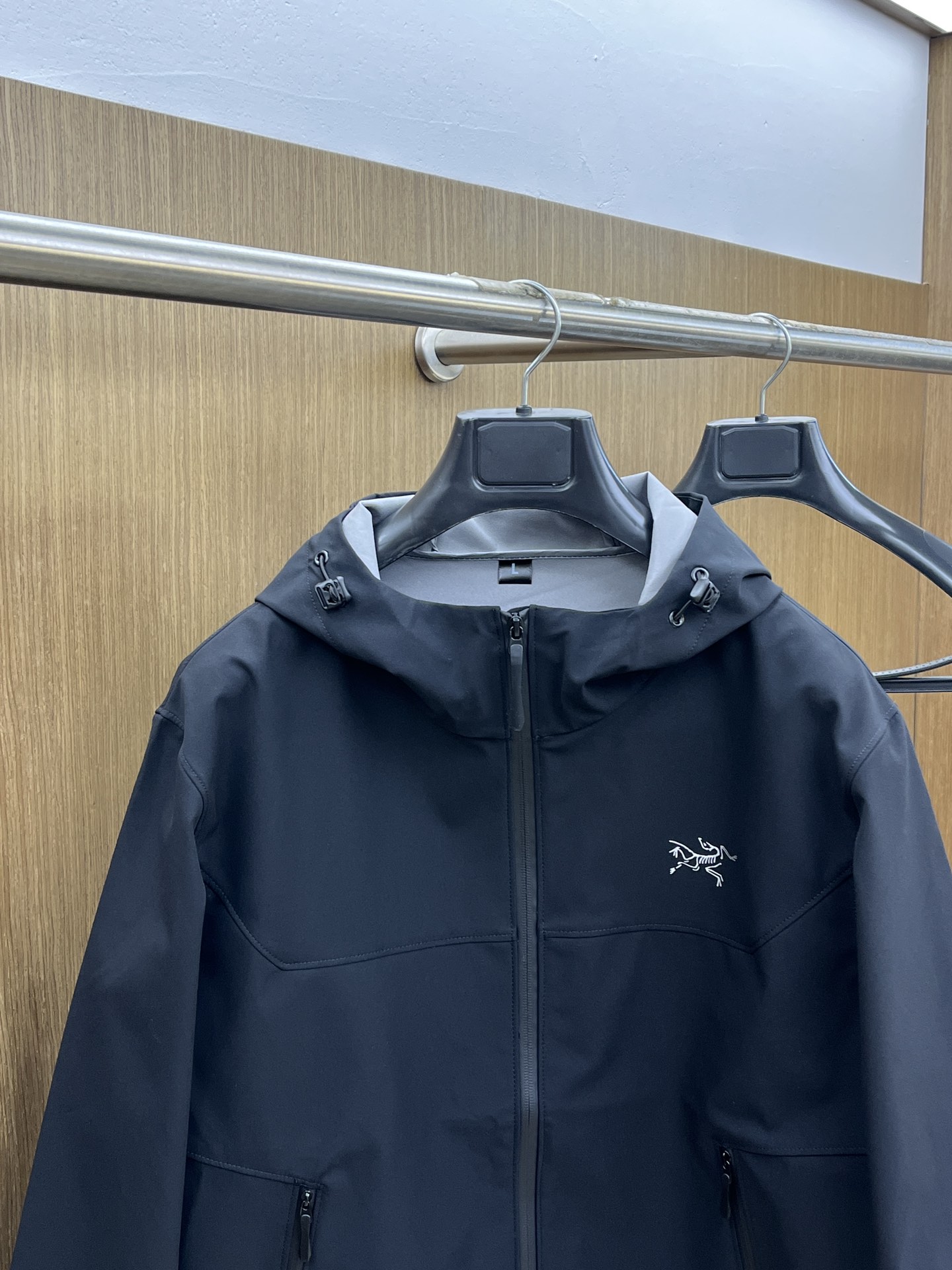 秋冬Arcteryx/始祖鸟 2025春秋新款软壳立领夹克冲锋衣外套这款GAMMALT夹克采用轻薄耐磨的