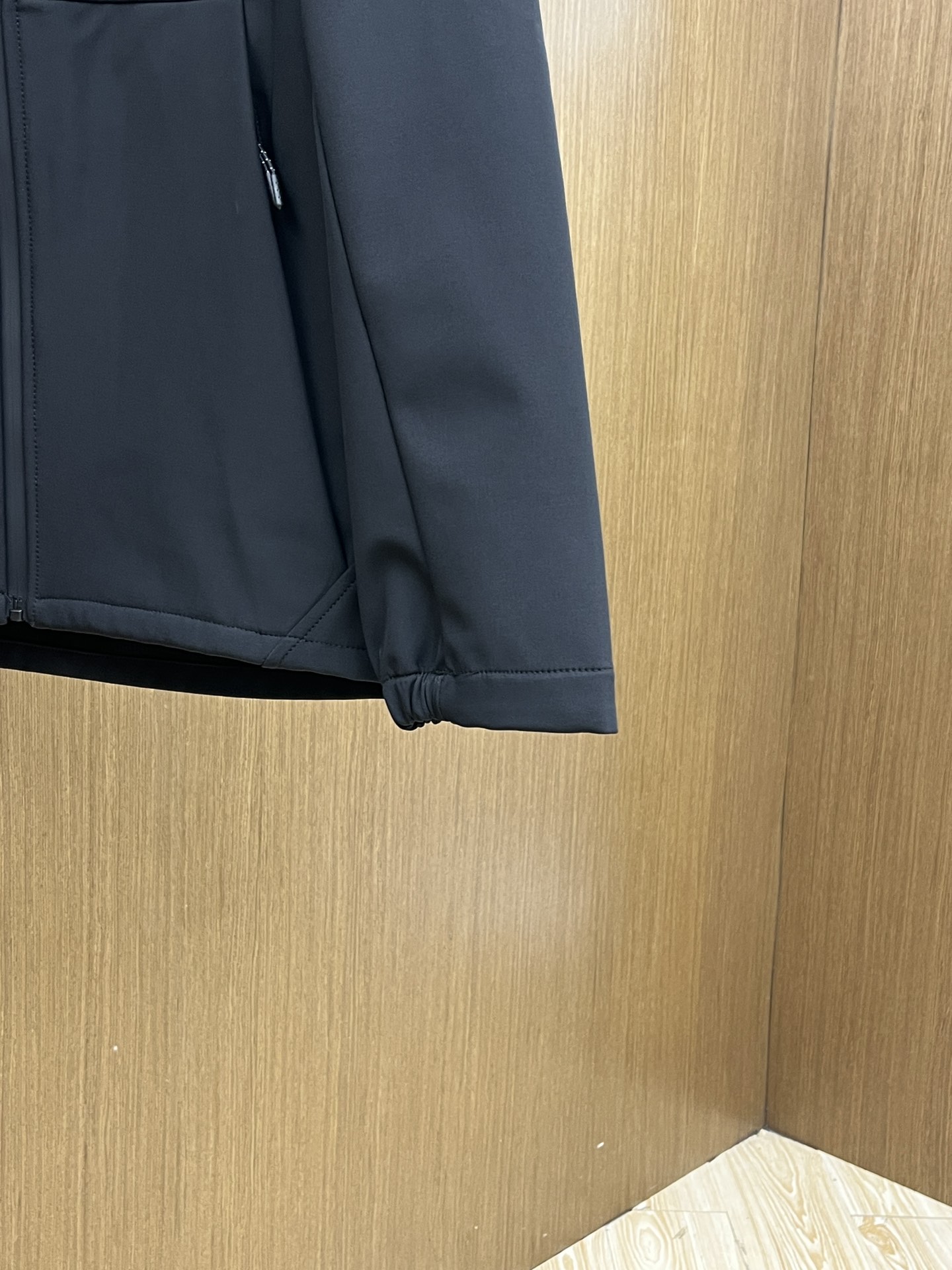 秋冬Arcteryx/始祖鸟 2025春秋新款软壳立领夹克冲锋衣外套这款GAMMALT夹克采用轻薄耐磨的