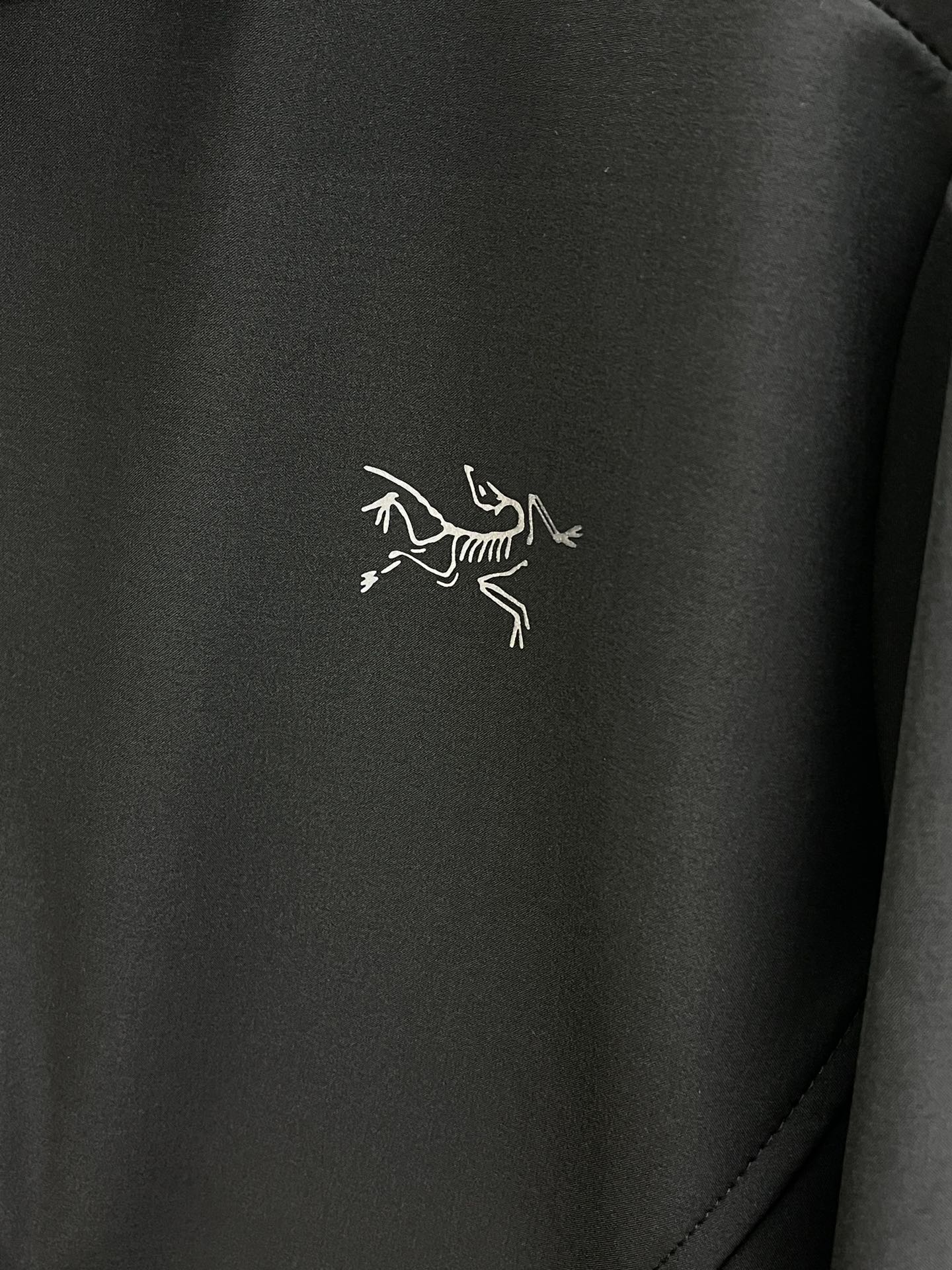 秋冬Arcteryx/始祖鸟 2025春秋新款软壳立领夹克冲锋衣外套这款GAMMALT夹克采用轻薄耐磨的