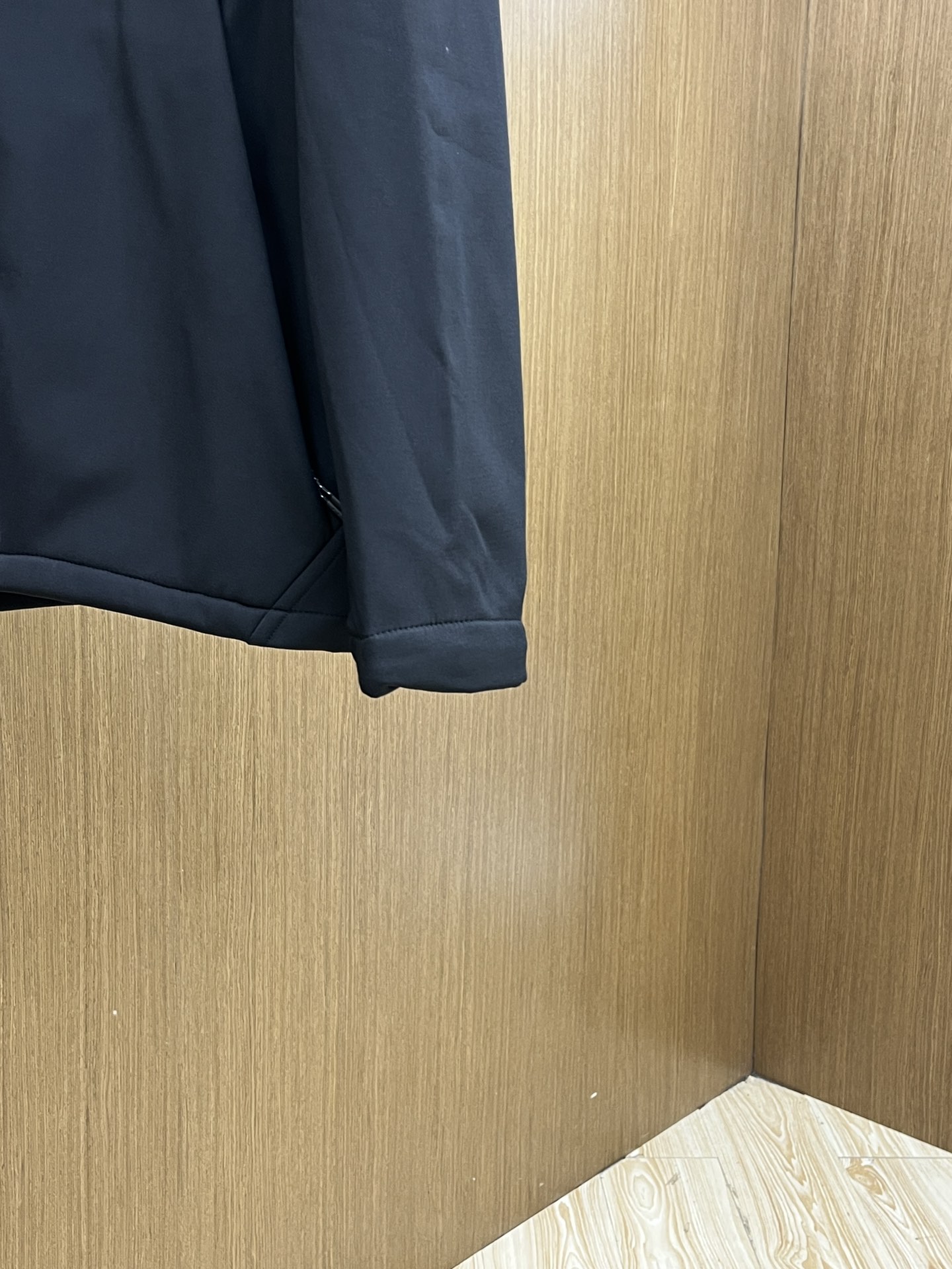 秋冬Arcteryx/始祖鸟 2025春秋新款软壳立领夹克冲锋衣外套这款GAMMALT夹克采用轻薄耐磨的