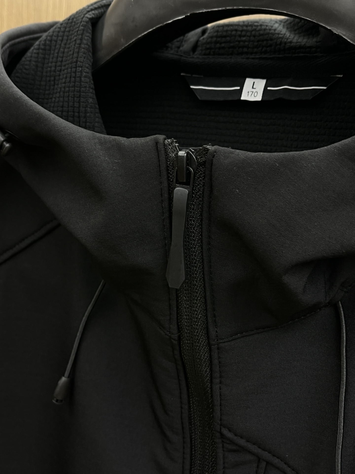 秋冬Arcteryx/始祖鸟 2025春秋新款软壳立领夹克冲锋衣外套这款GAMMALT夹克采用轻薄耐磨的