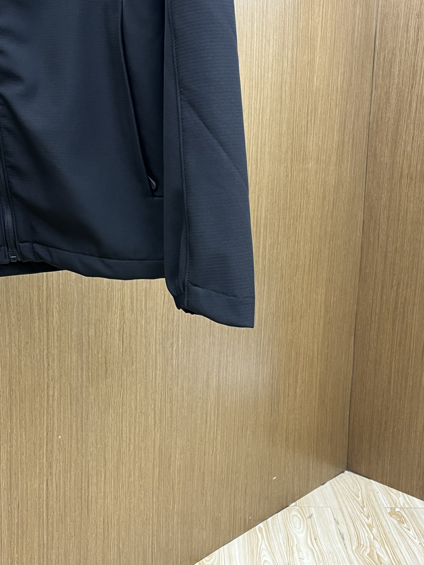 秋冬Arcteryx/始祖鸟 2025春秋新款软壳立领夹克冲锋衣外套这款GAMMALT夹克采用轻薄耐磨的