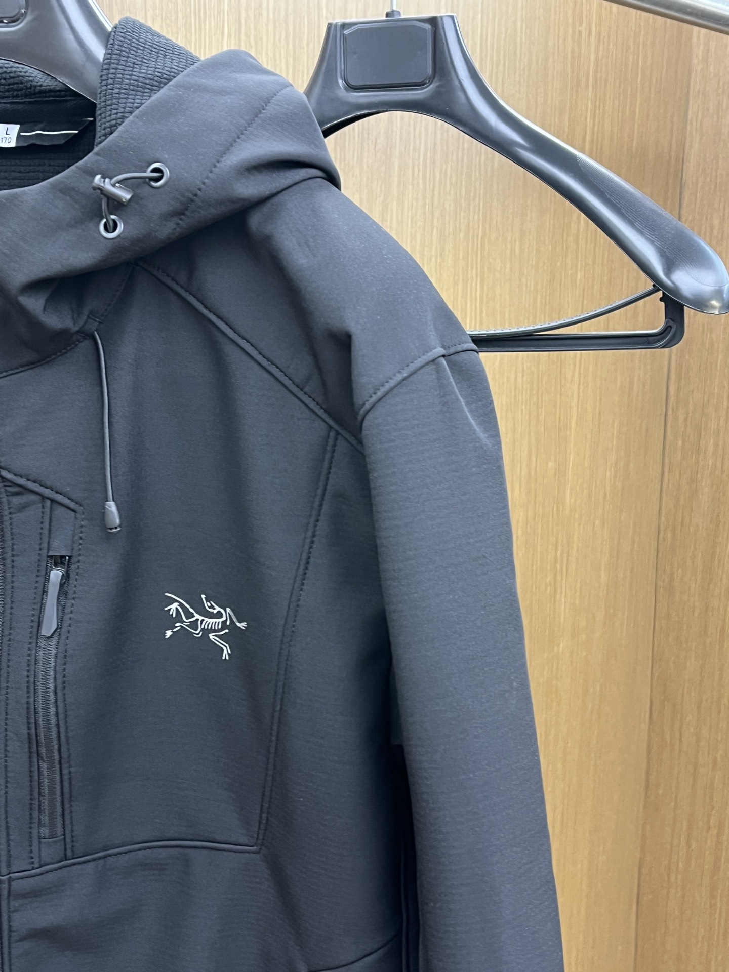 秋冬Arcteryx/始祖鸟 2025春秋新款软壳立领夹克冲锋衣外套这款GAMMALT夹克采用轻薄耐磨的