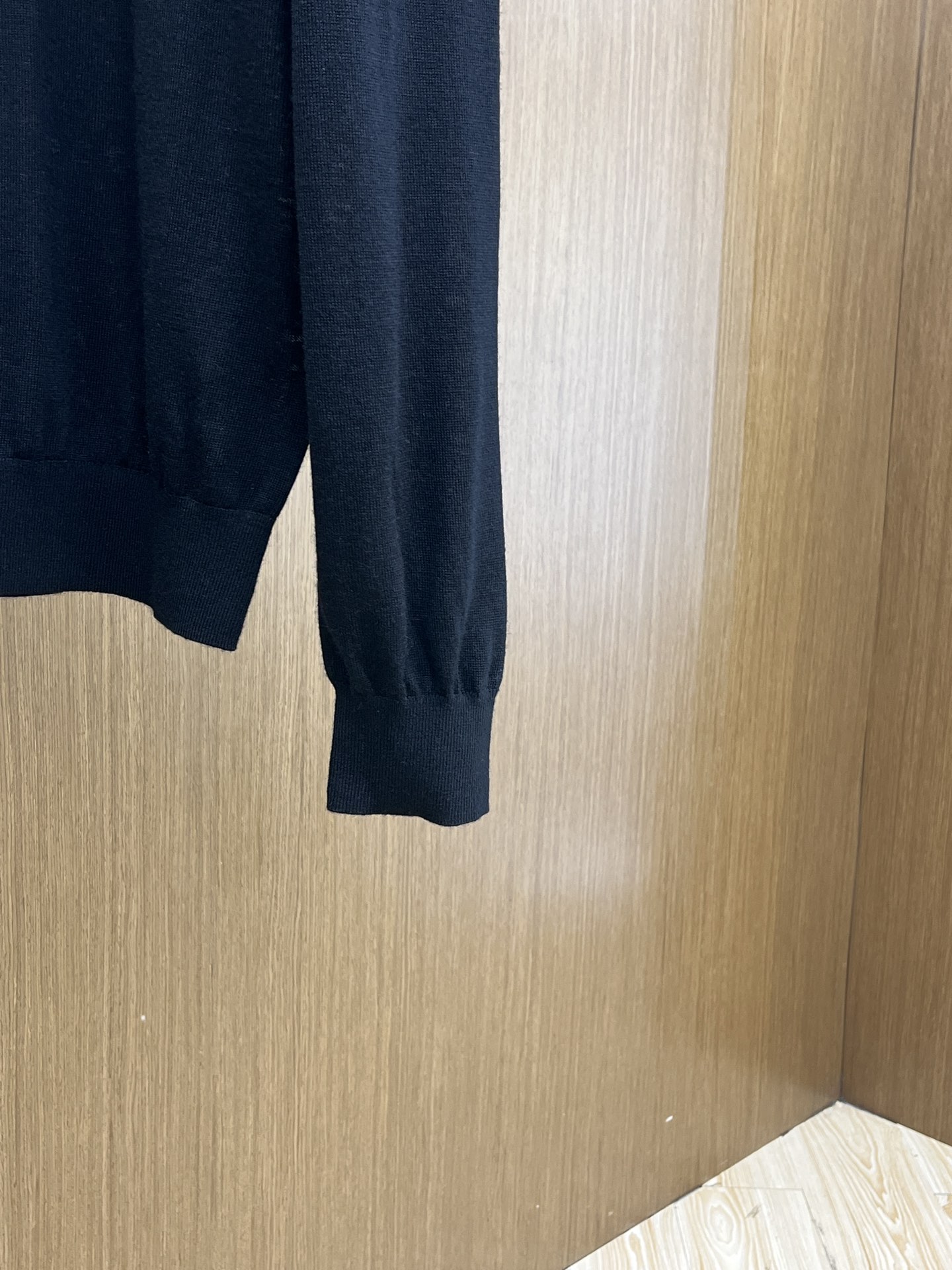 秋冬 BBR 🔥GW新款长袖毛衣 领口格纹细节BBR 精纺羊毛毛衣针织衫 面料质感很好 品质杠杠的 a6