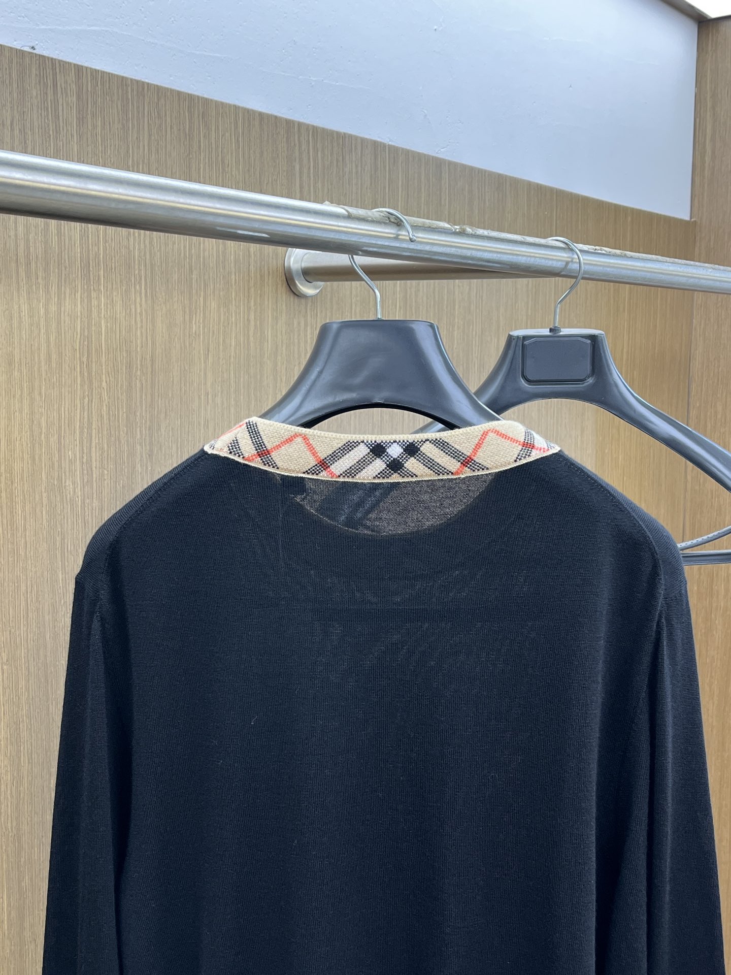 秋冬 BBR 🔥GW新款长袖毛衣 领口格纹细节BBR 精纺羊毛毛衣针织衫 面料质感很好 品质杠杠的 a6