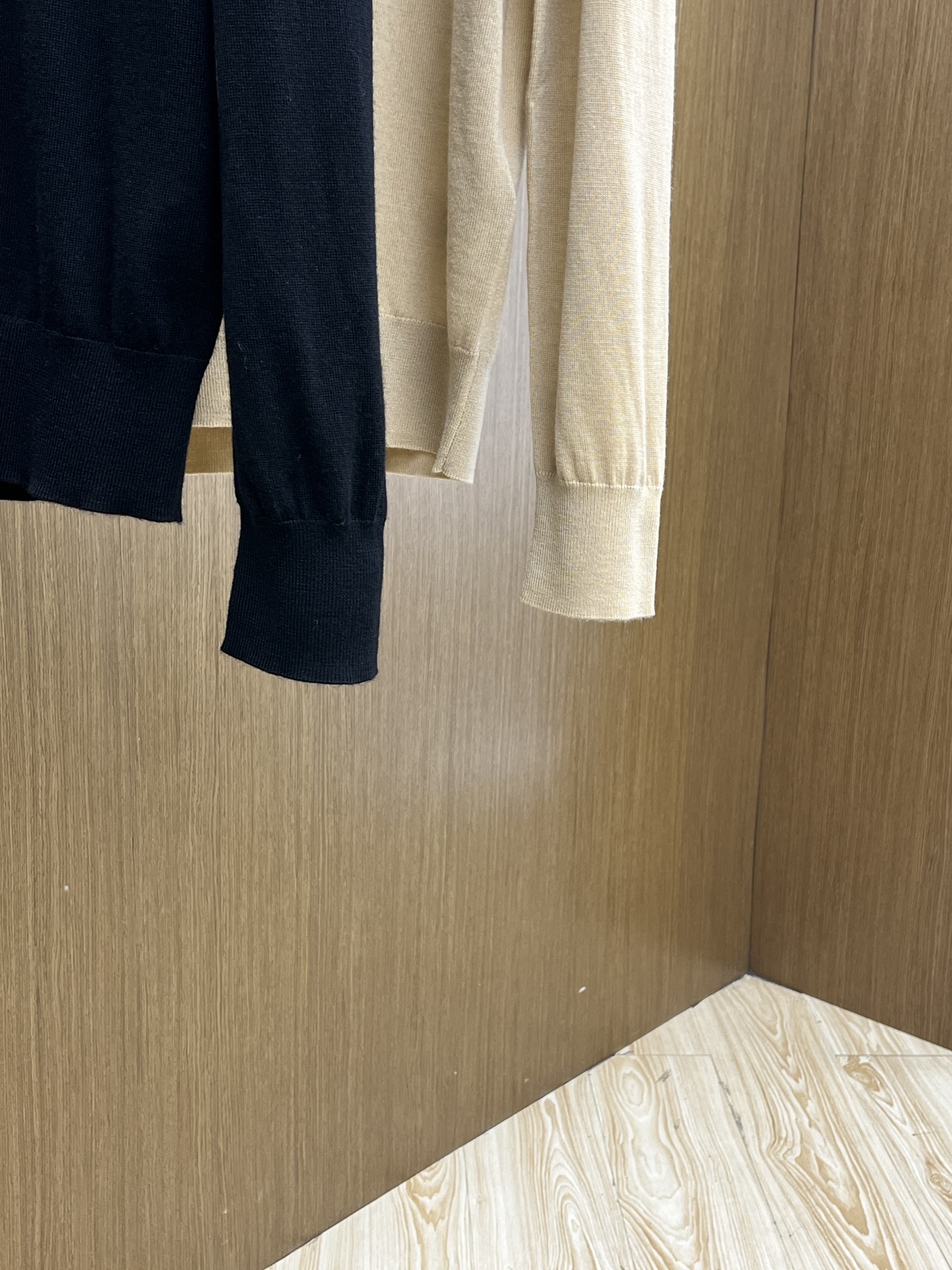 秋冬 BBR 🔥GW新款长袖毛衣 胸口精致logo战马刺绣细节 精纺羊毛毛衣针织衫 面料质感很好 品质杠