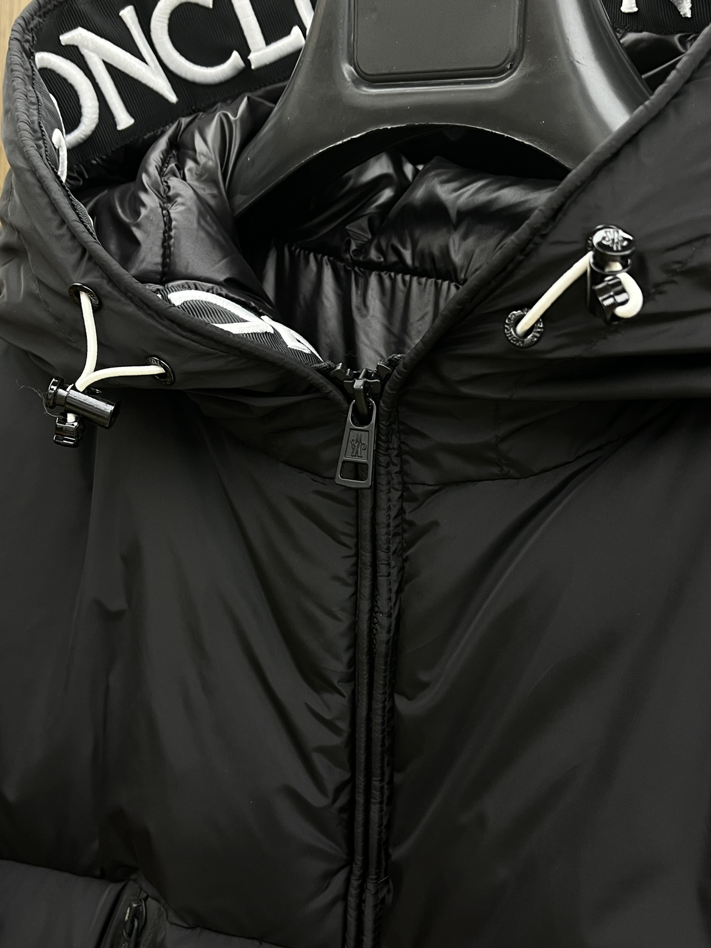 秋冬羽绒 Mon 🔥Gw经典款羽绒服外套黑标 秋冬爆款🆕羽绒服 原版订制五金配件全进口原版定制 欢迎对比