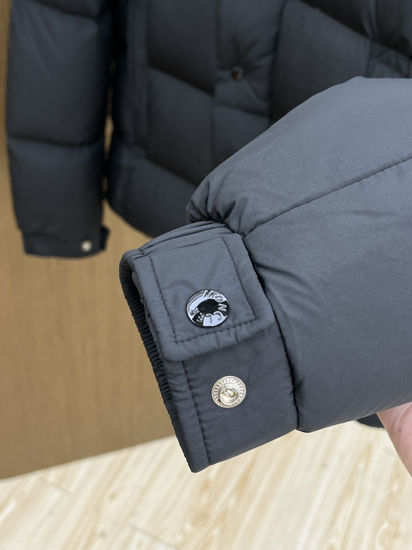 秋冬羽绒 Mon 🔥Gw经典款羽绒服外套 秋冬爆款🆕羽绒服 原版订制五金配件全进口原版定制 欢迎对比 绝