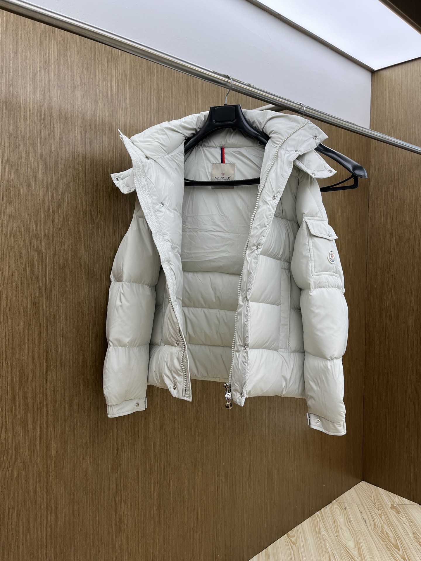 秋冬羽绒 Mon 🔥Gw经典款羽绒服外套 秋冬爆款🆕羽绒服 原版订制五金配件全进口原版定制 欢迎对比 绝