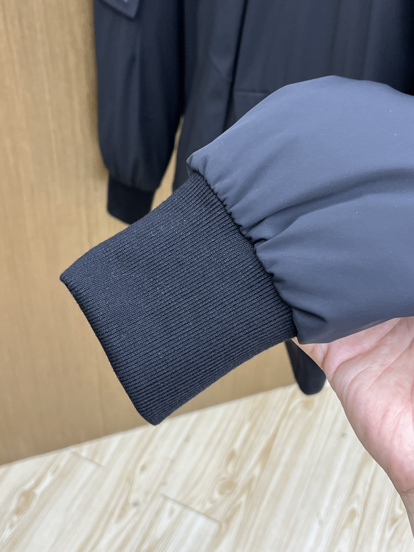 秋冬羽绒 Mon 🔥🔥羽绒服2025最新款时尚设计师款羽绒外套.（连帽可拆卸）处处细节显工艺足够的高级 