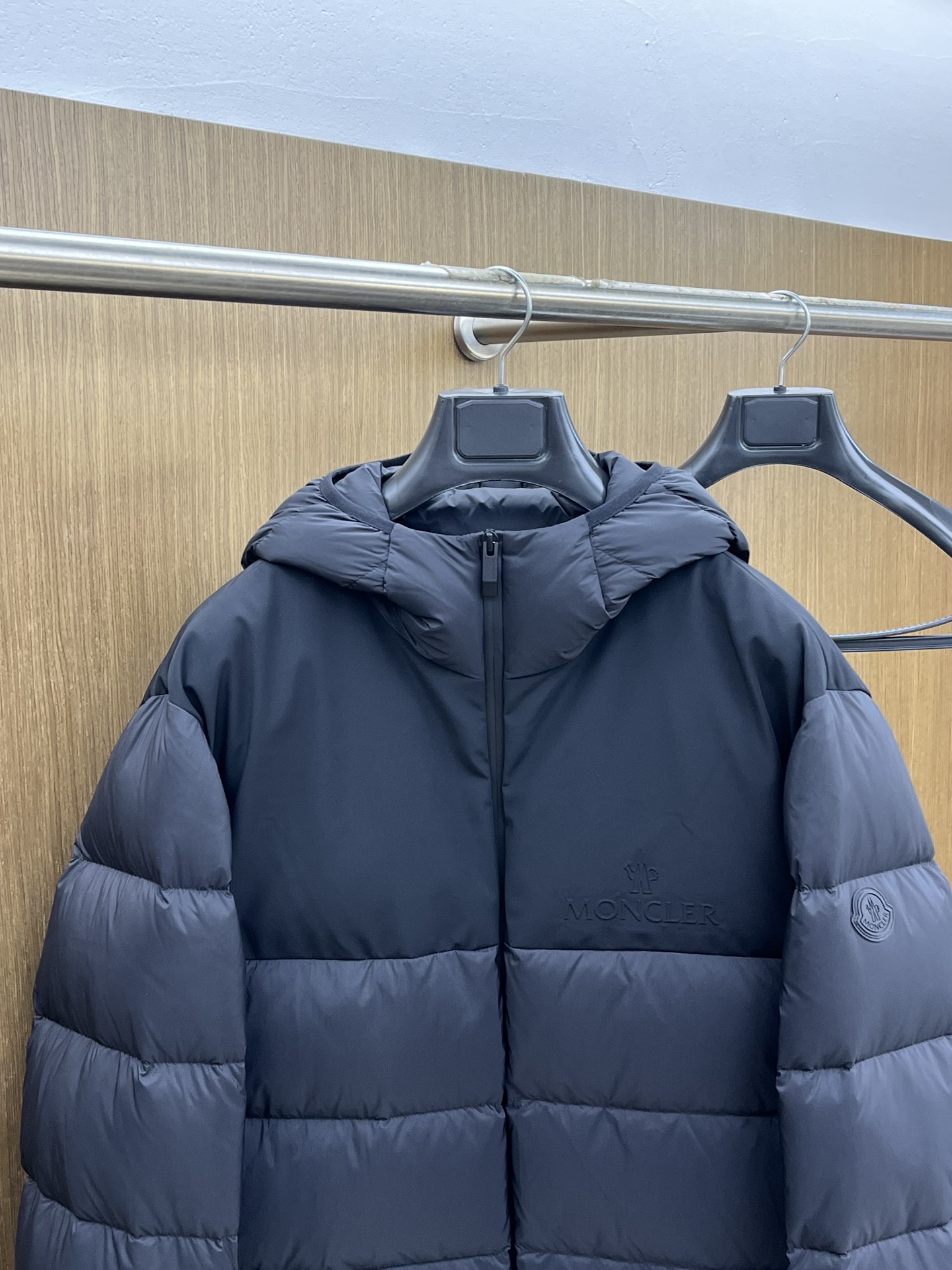 秋冬羽绒 Mon 🔥🔥羽绒服2025最新款时尚设计师款羽绒外套.（连帽不可拆卸）处处细节显工艺足够的高级