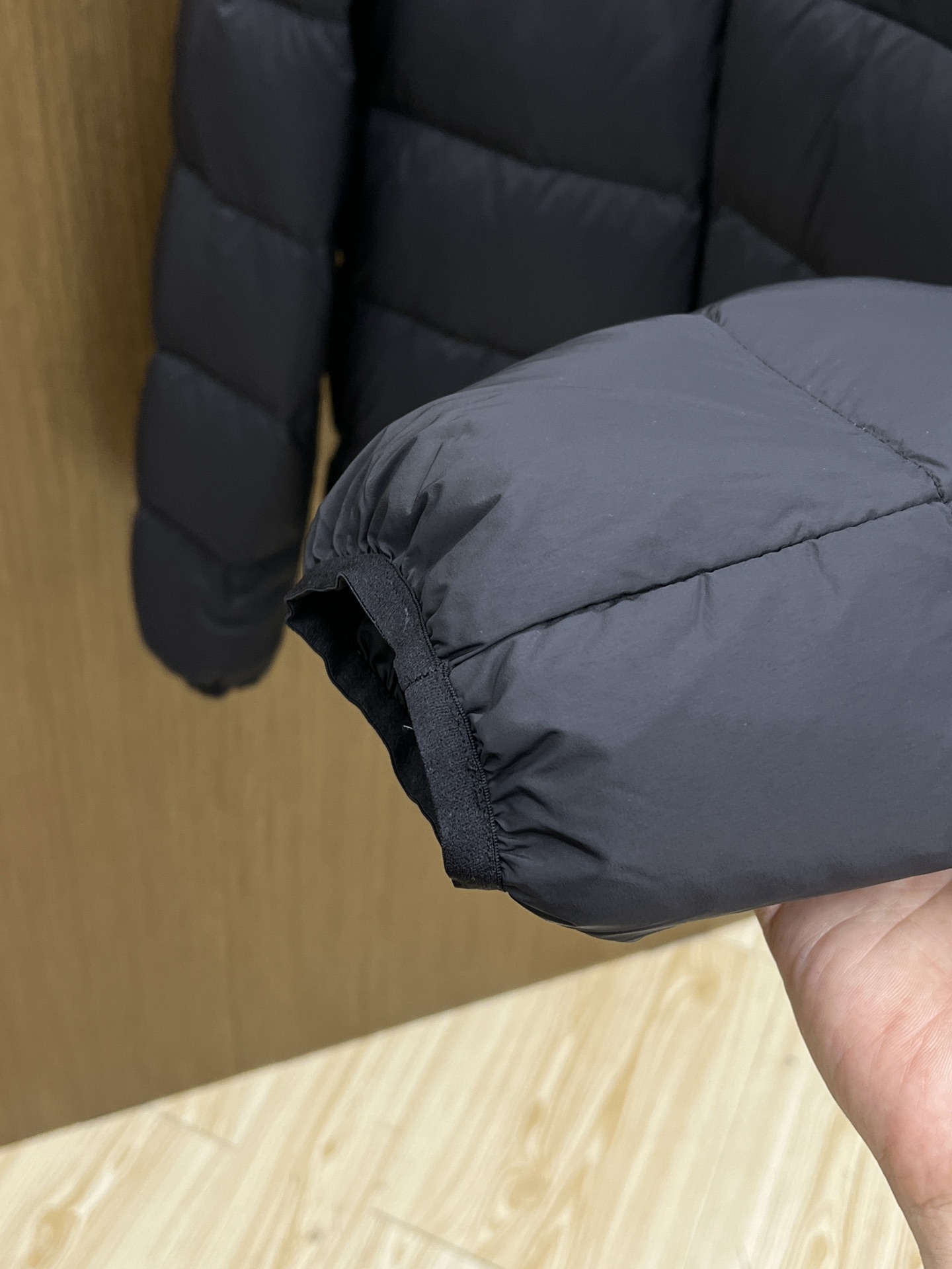 秋冬羽绒 Mon 🔥🔥羽绒服2025最新款时尚设计师款羽绒外套.（连帽不可拆卸）处处细节显工艺足够的高级