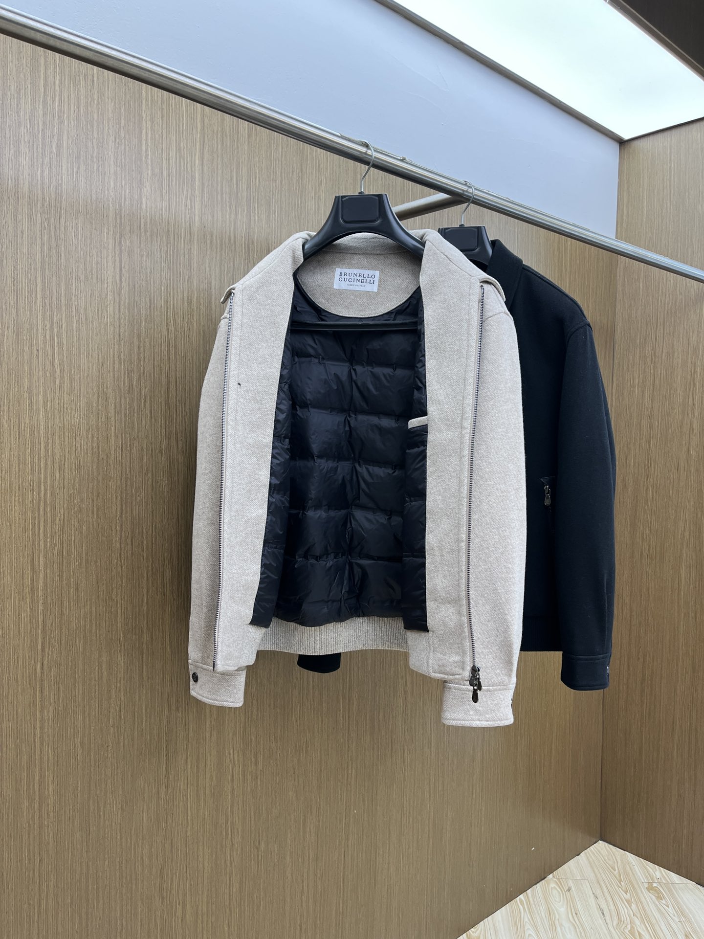 秋冬羽绒 BC🔥秋冬时尚翻领外套羽绒内冲100g-90白鸭绒，轻薄有型，上身不臃肿，颇具意大利典型风格的