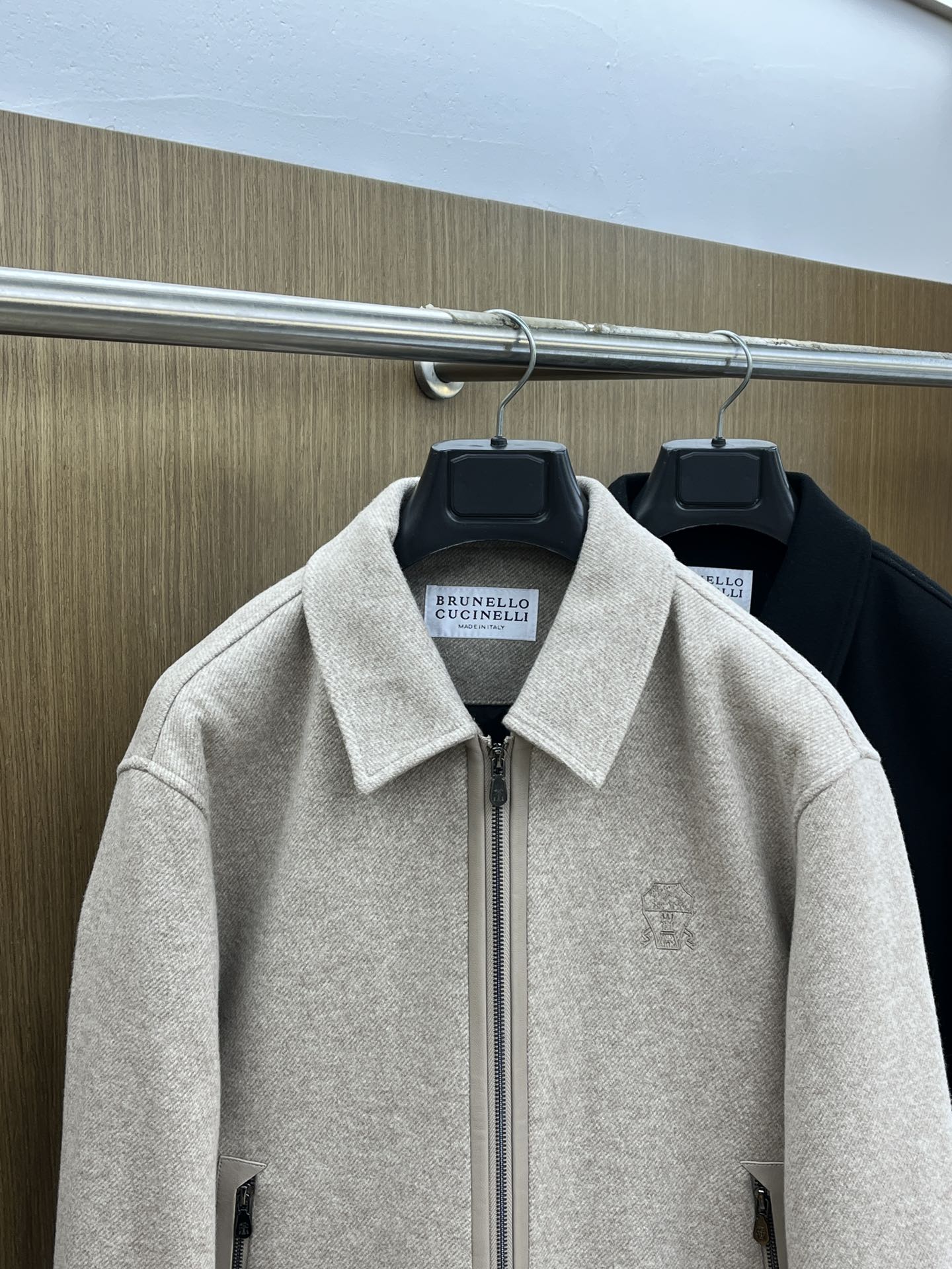 秋冬羽绒 BC🔥秋冬时尚翻领外套羽绒内冲100g-90白鸭绒，轻薄有型，上身不臃肿，颇具意大利典型风格的