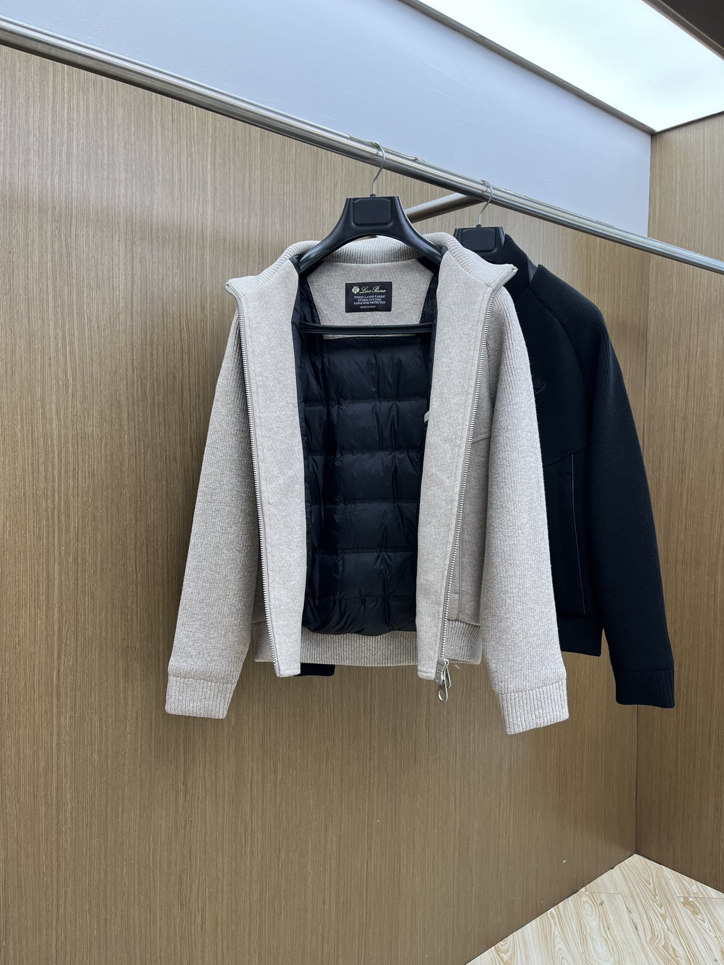 秋冬羽绒 lp🆕 🔥秋冬时尚翻领外套羽绒内冲100g-90白鸭绒，轻薄有型，上身不臃肿，颇具意大利典型风