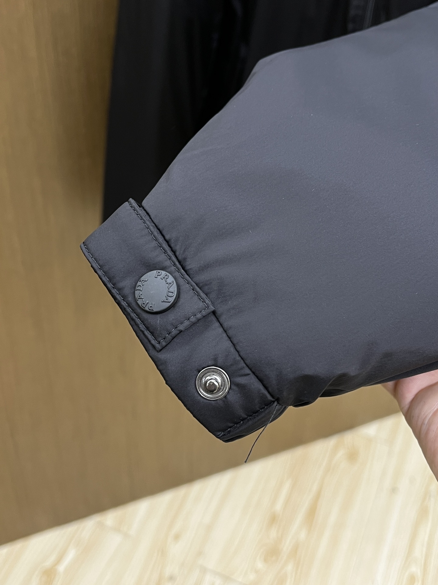 秋冬羽绒 PD 🔥🔥羽绒服2025最新款时尚羽绒外套.（帽子可拆卸）处处细节显工艺足够的高级 结构性剪裁