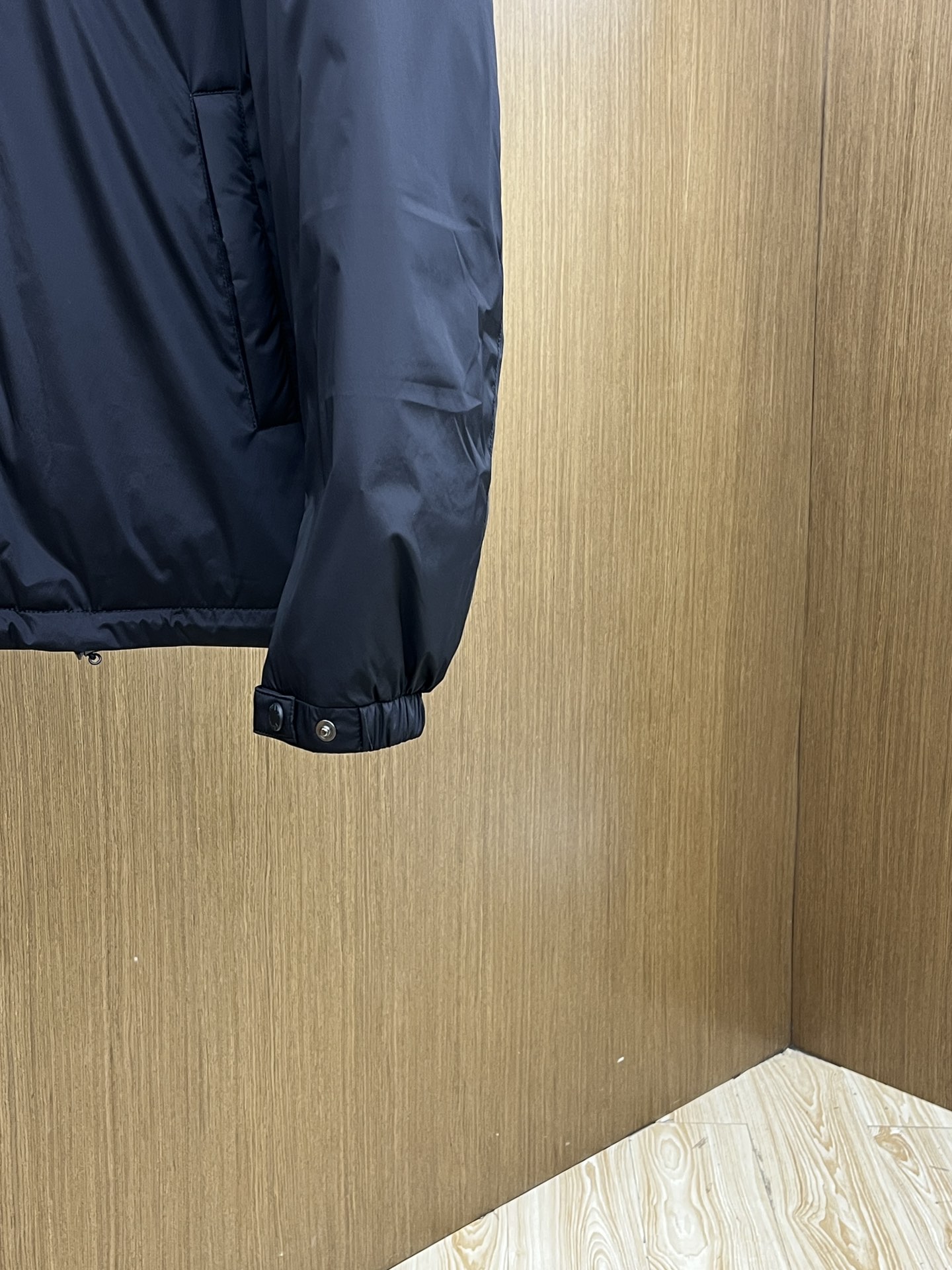 秋冬羽绒 PD 🔥🔥羽绒服2025最新款时尚羽绒外套.（帽子可拆卸）处处细节显工艺足够的高级 结构性剪裁