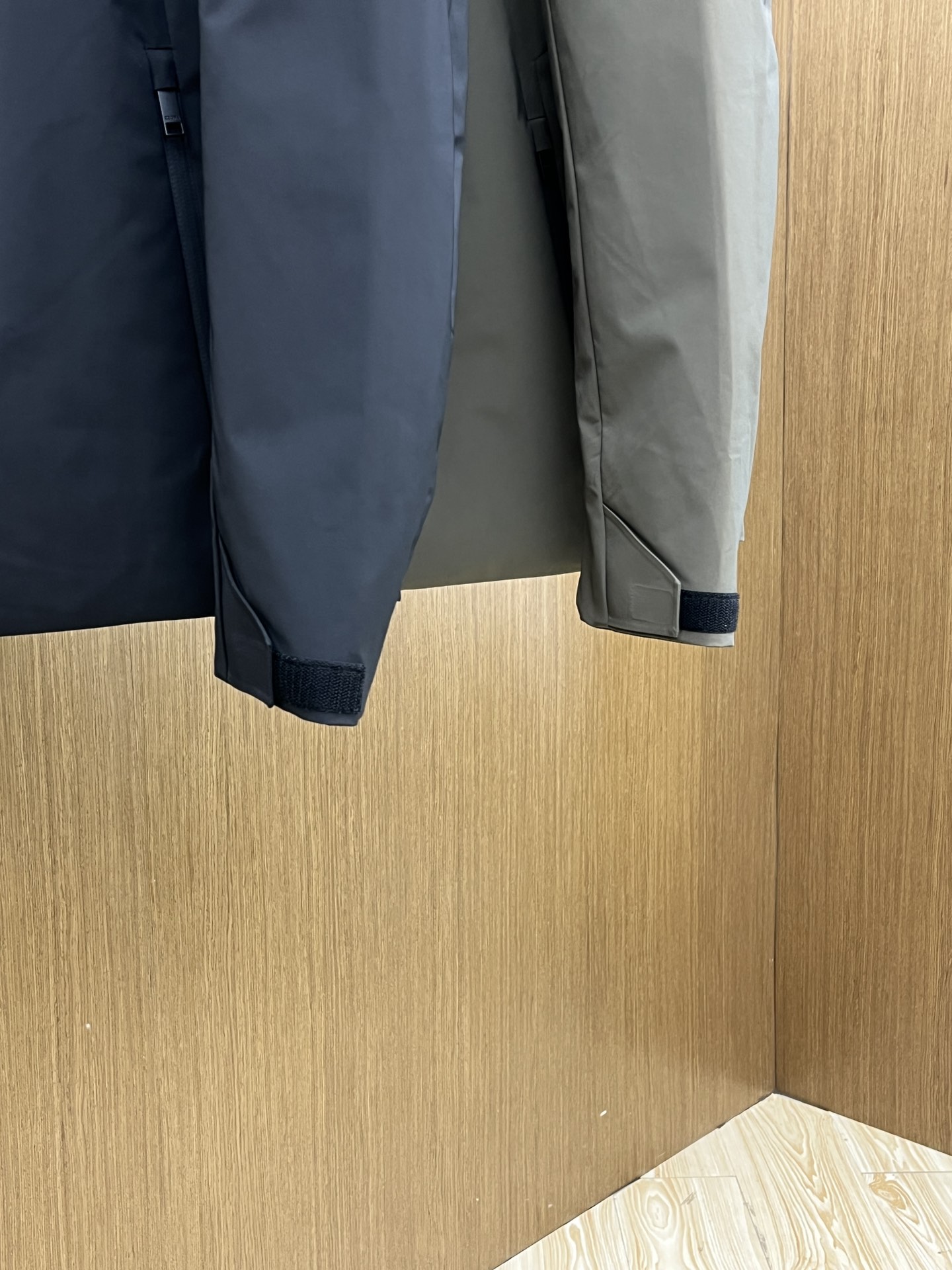 秋冬羽绒 羽绒 ZEGNA 25秋冬新款羽绒外套 ZEGNA这款外套的面料选用品牌标志性的高端功能性面料