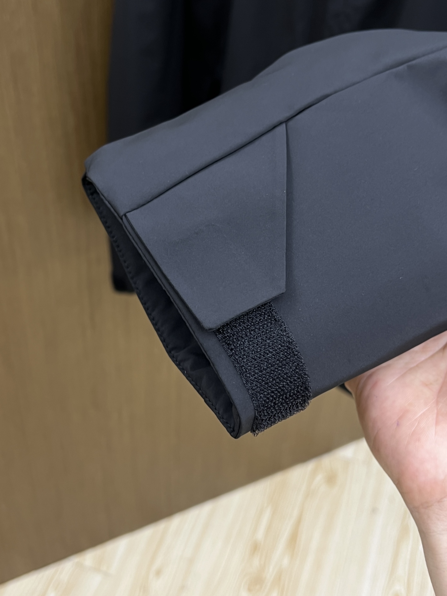 秋冬羽绒 羽绒 ZEGNA 25秋冬新款羽绒外套 ZEGNA这款外套的面料选用品牌标志性的高端功能性面料