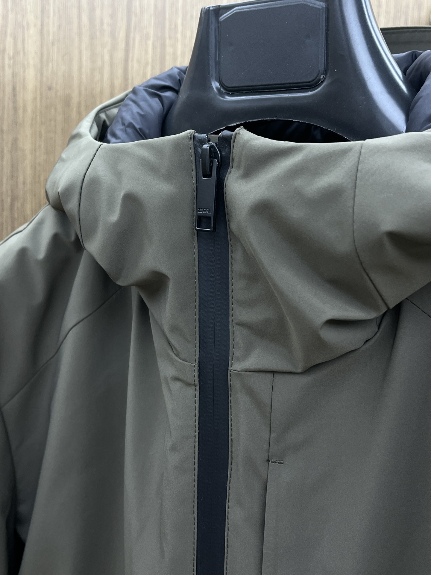 秋冬羽绒 羽绒 ZEGNA 25秋冬新款羽绒外套 ZEGNA这款外套的面料选用品牌标志性的高端功能性面料