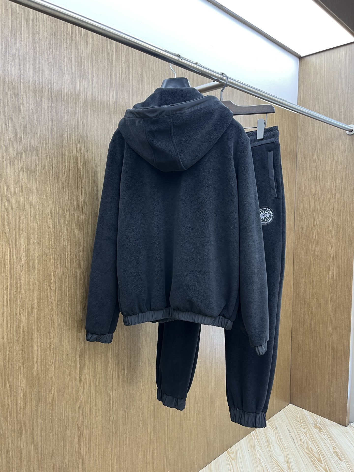 秋冬/套 CANADA 🔥GW最新款老爹休闲风休闲套装 最新最顶级经典重工刺绣字母排列经典图案潮流连帽休