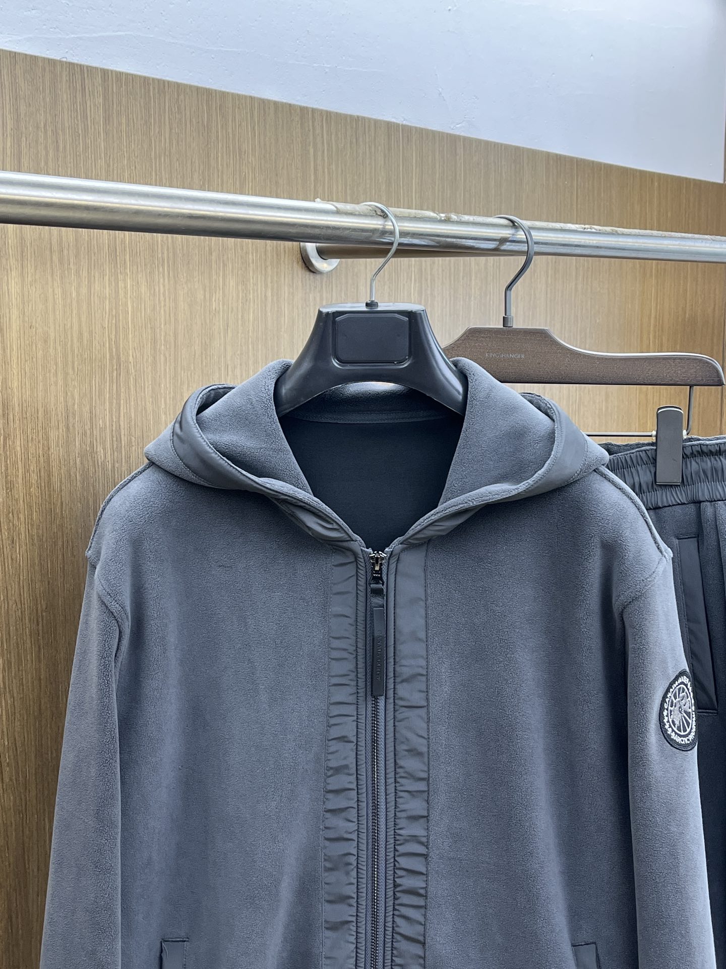 秋冬/套 Canada 🔥GW最新款老爹休闲风休闲套装 最新最顶级经典重工刺绣字母排列经典图案潮流连帽休