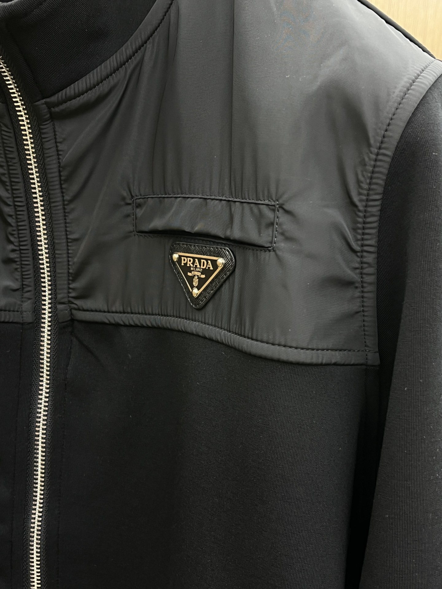 秋冬/套 PD 🔥GW最新款休闲风休闲套装 最新最顶级经典重工刺绣字母排列经典图案潮流连帽休闲开衫套装，