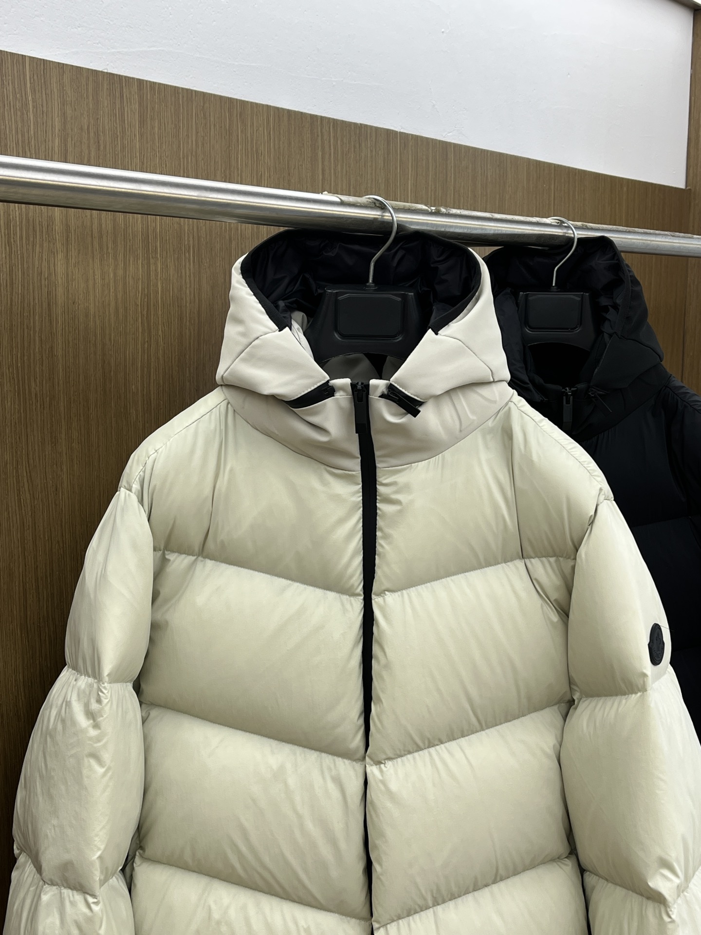 秋冬羽绒 Mon 羽绒服2025最新款时尚设计师款羽绒外套.（连帽可拆卸）处处细节显工艺足够的高级 结构